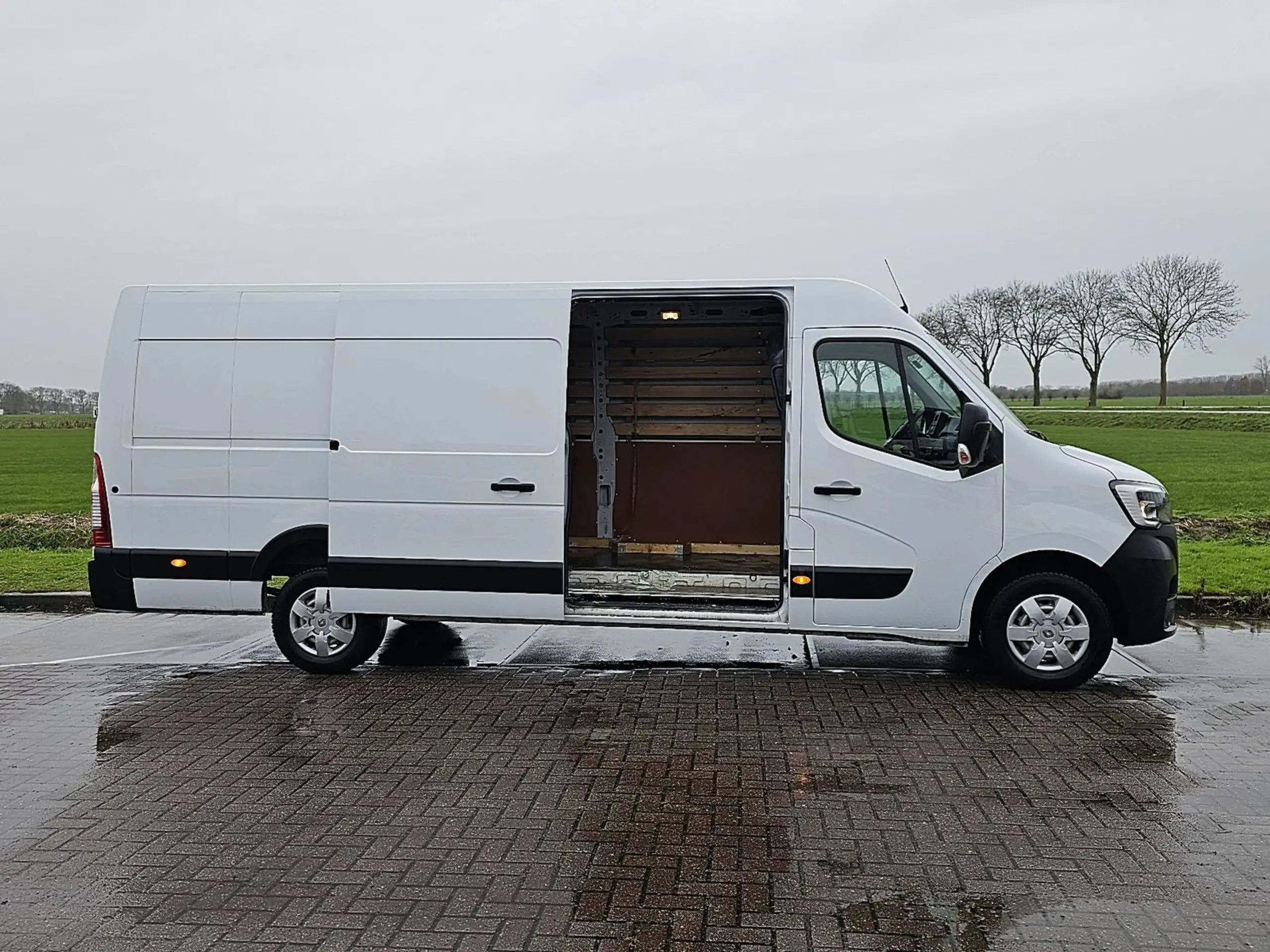 Renault - Master