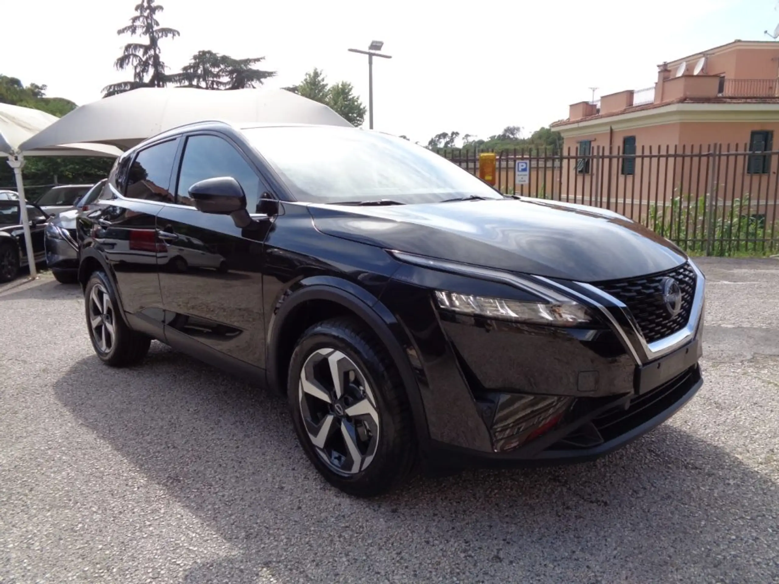 Nissan - Qashqai