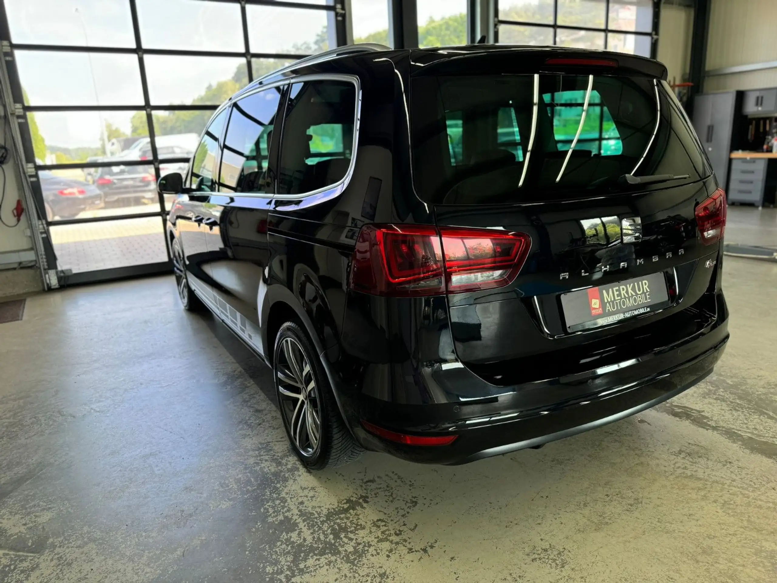 SEAT - Alhambra