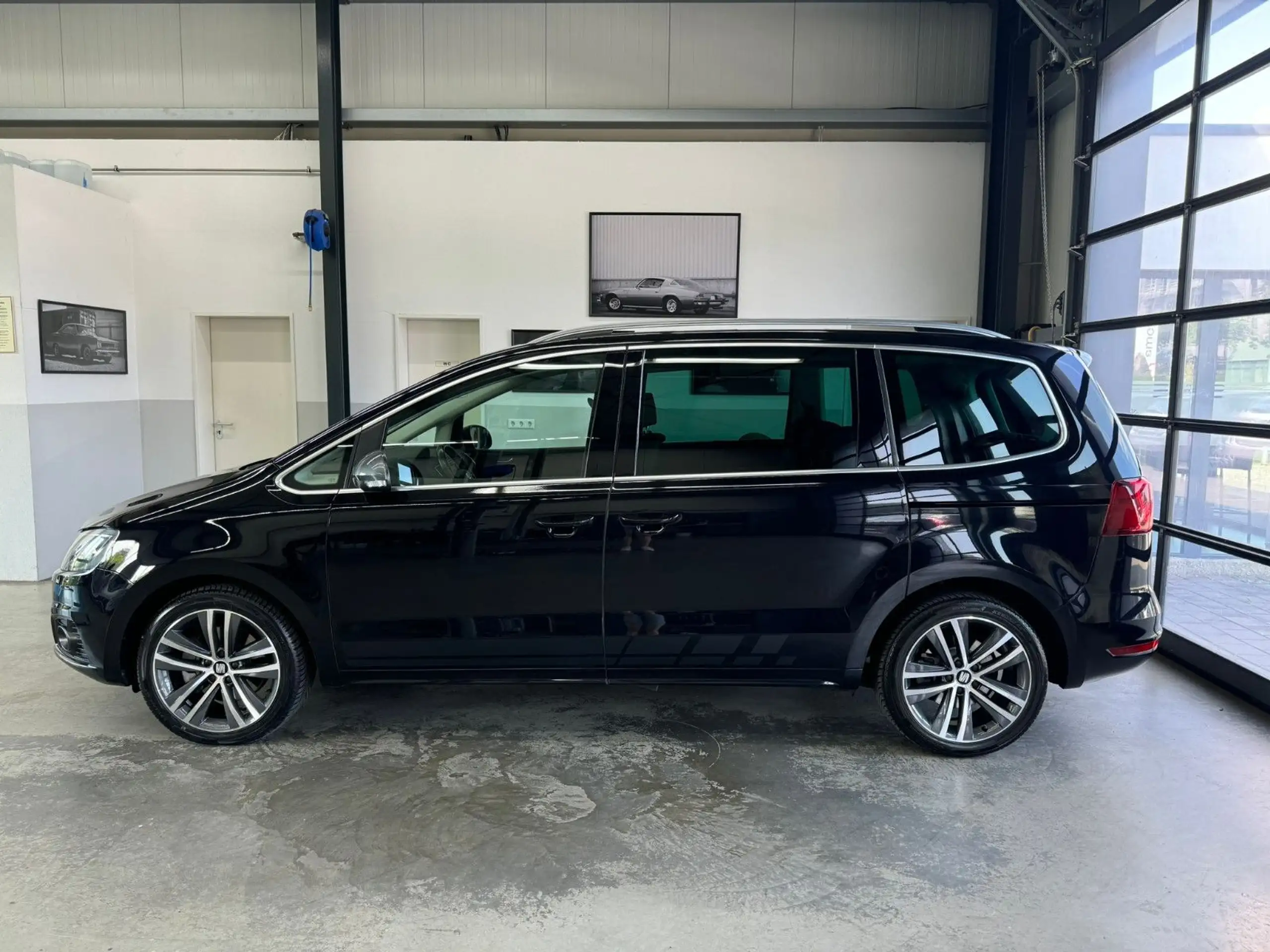 SEAT - Alhambra