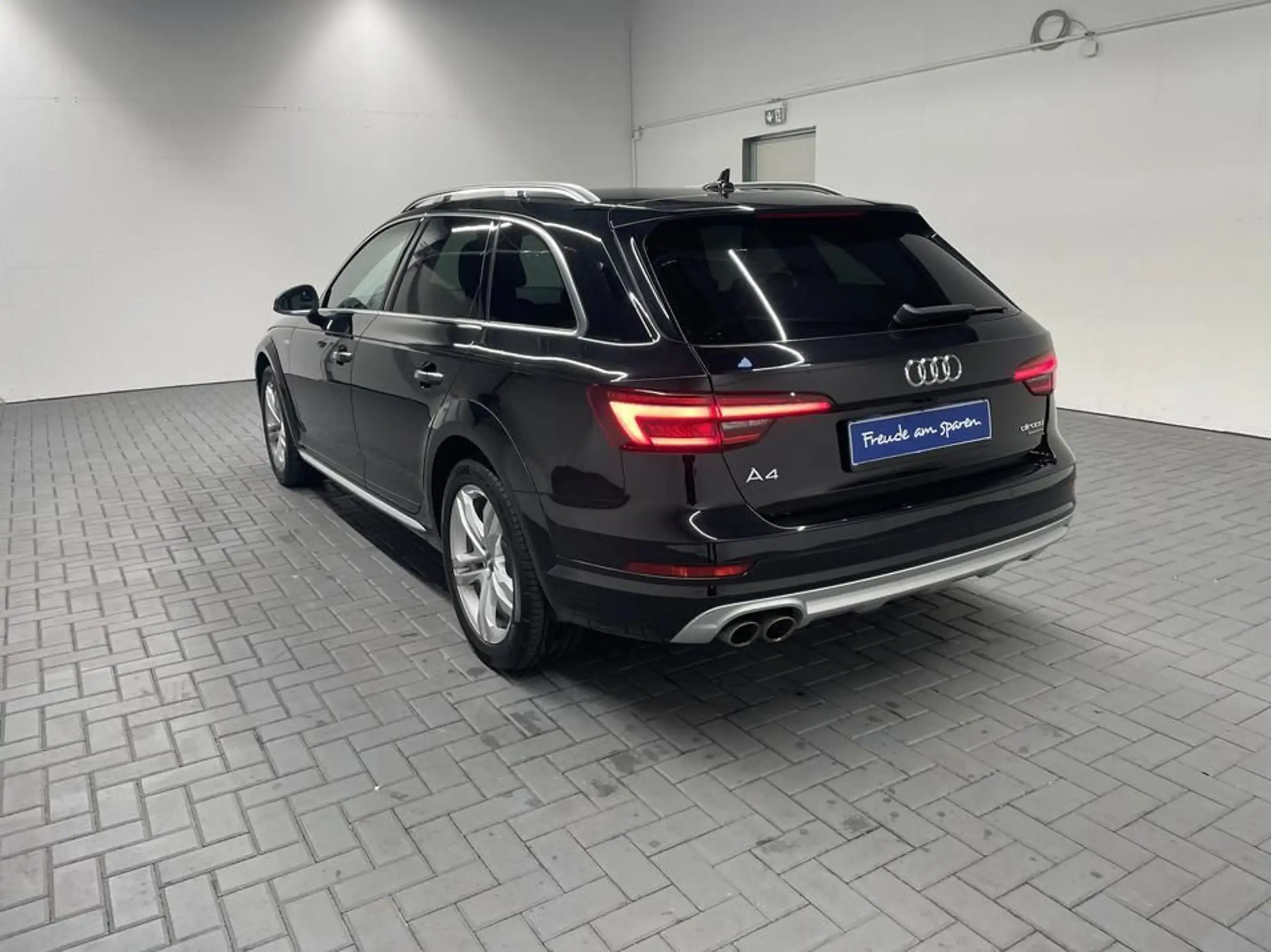 Audi - A4 allroad