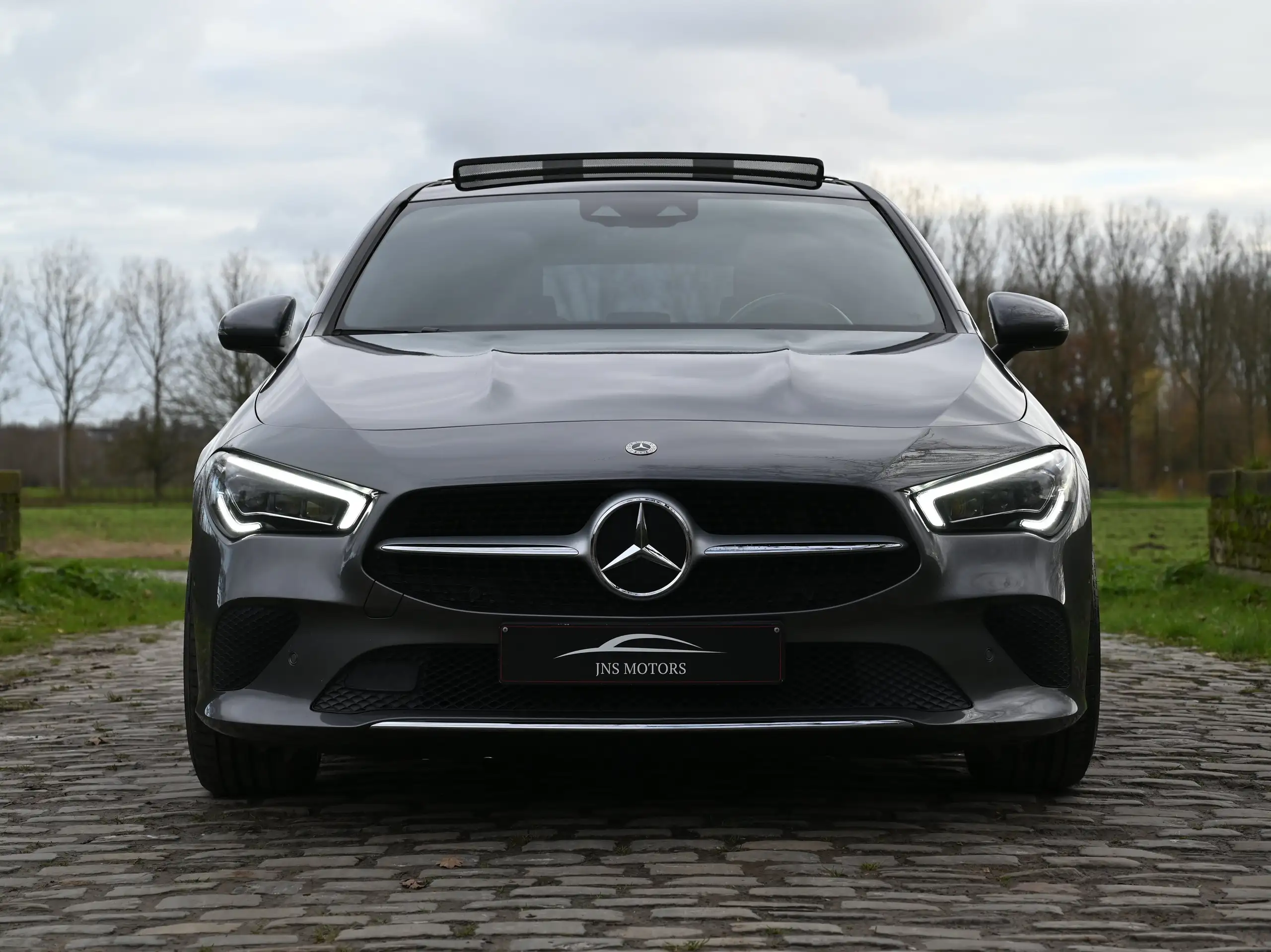 Mercedes-Benz - CLA 180