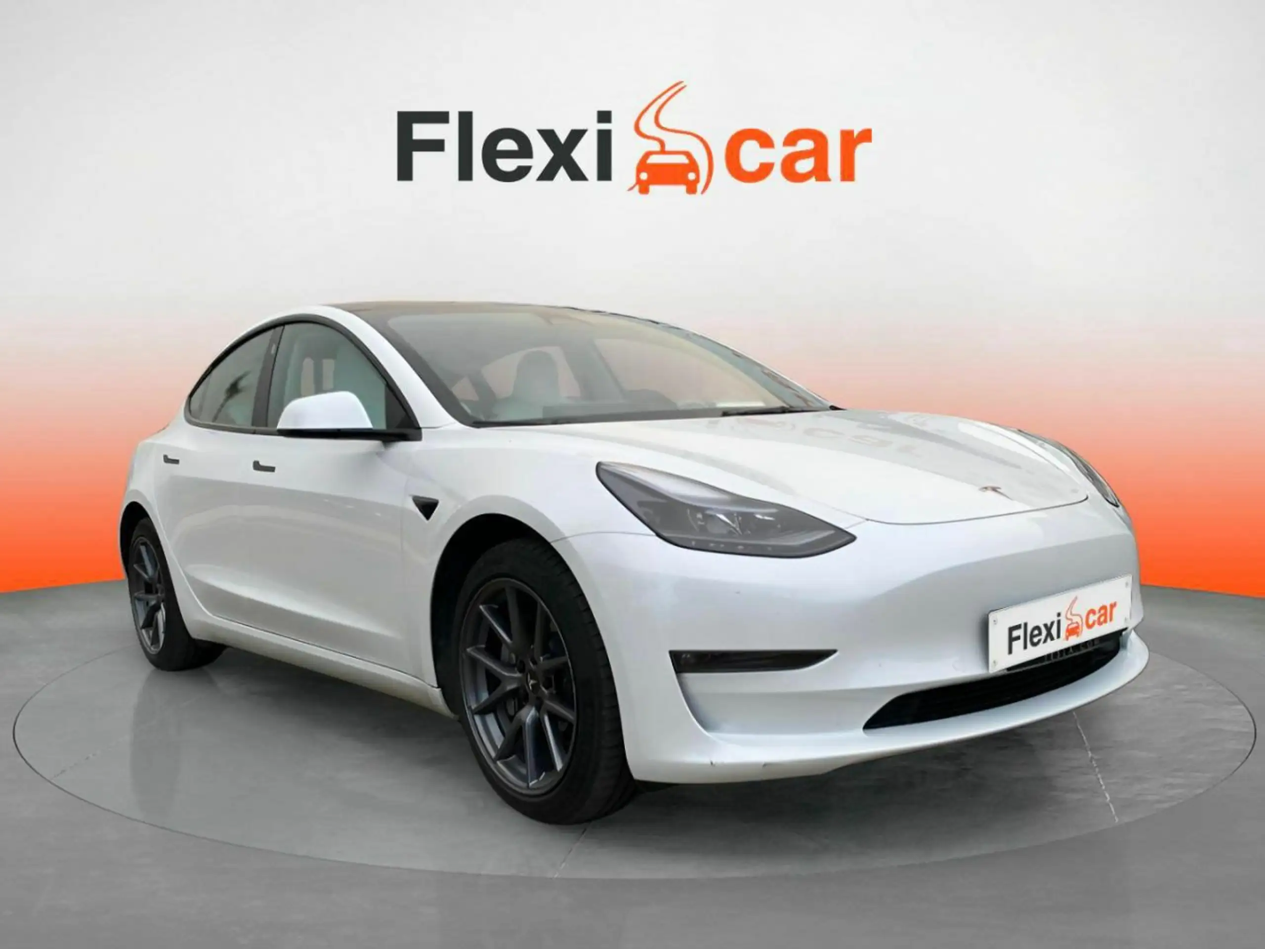 Tesla - Model 3