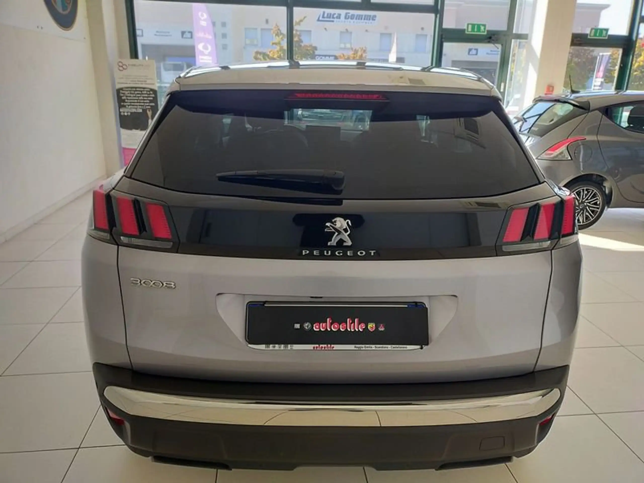 Peugeot - 3008