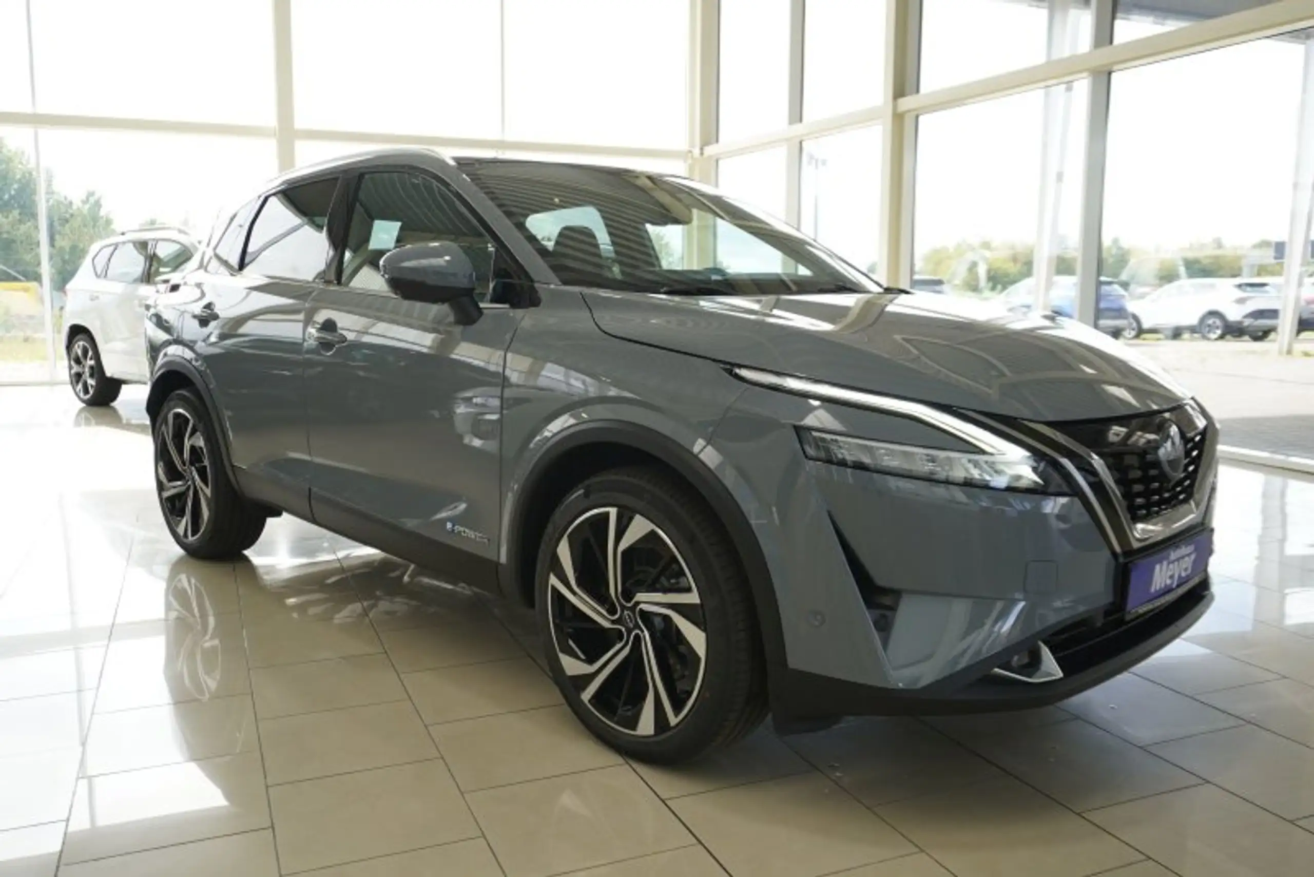 Nissan - Qashqai