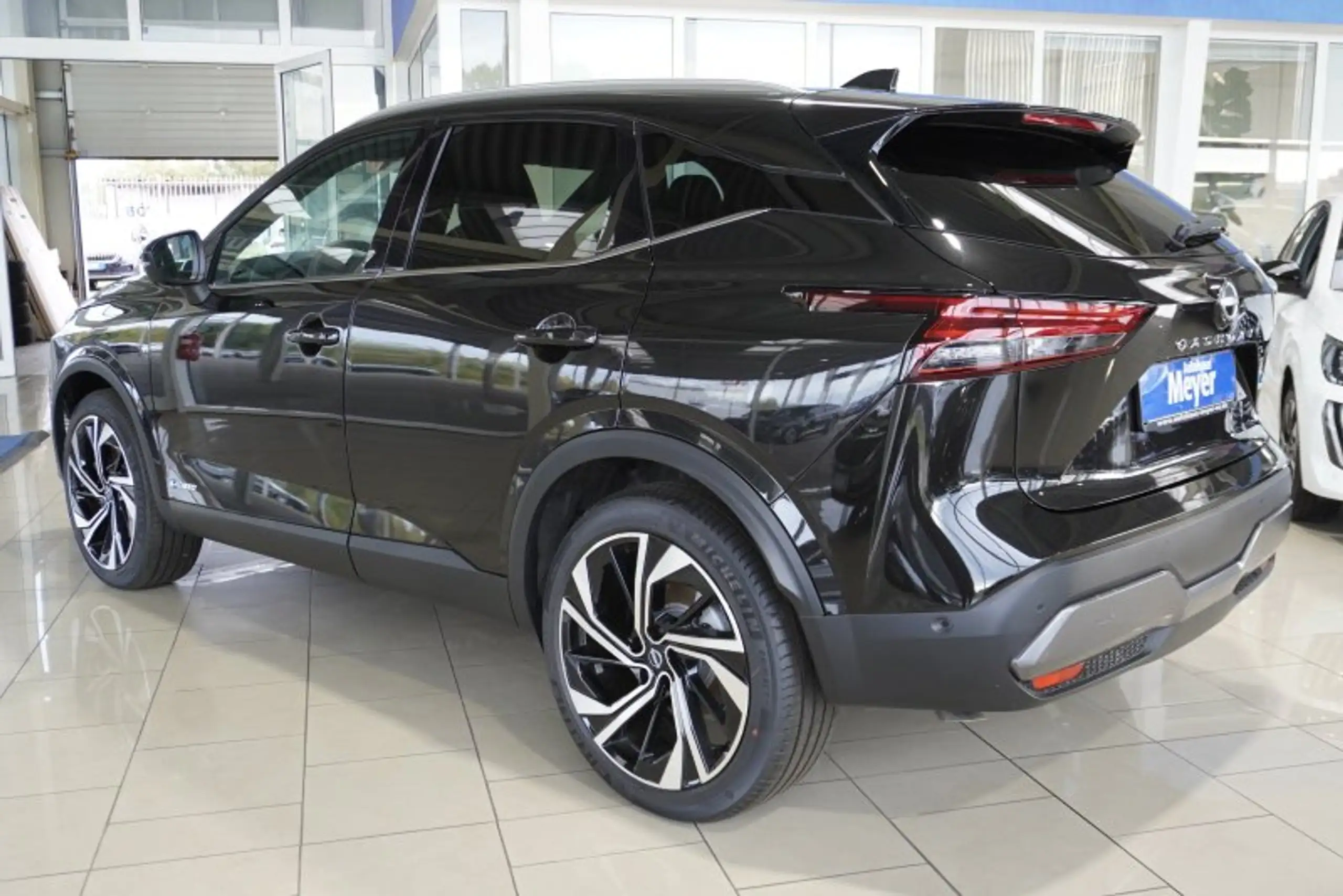 Nissan - Qashqai