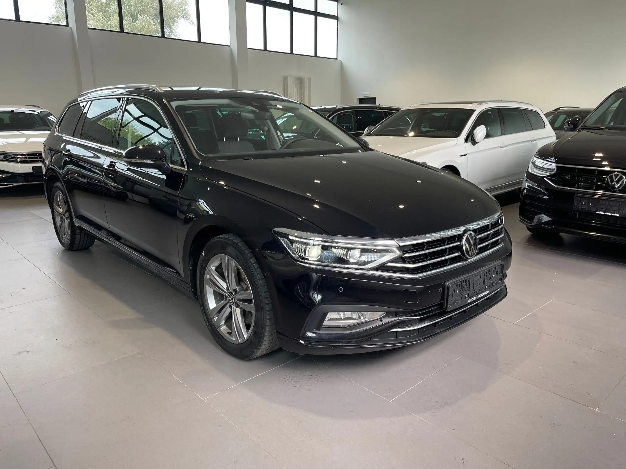 Volkswagen - Passat Variant