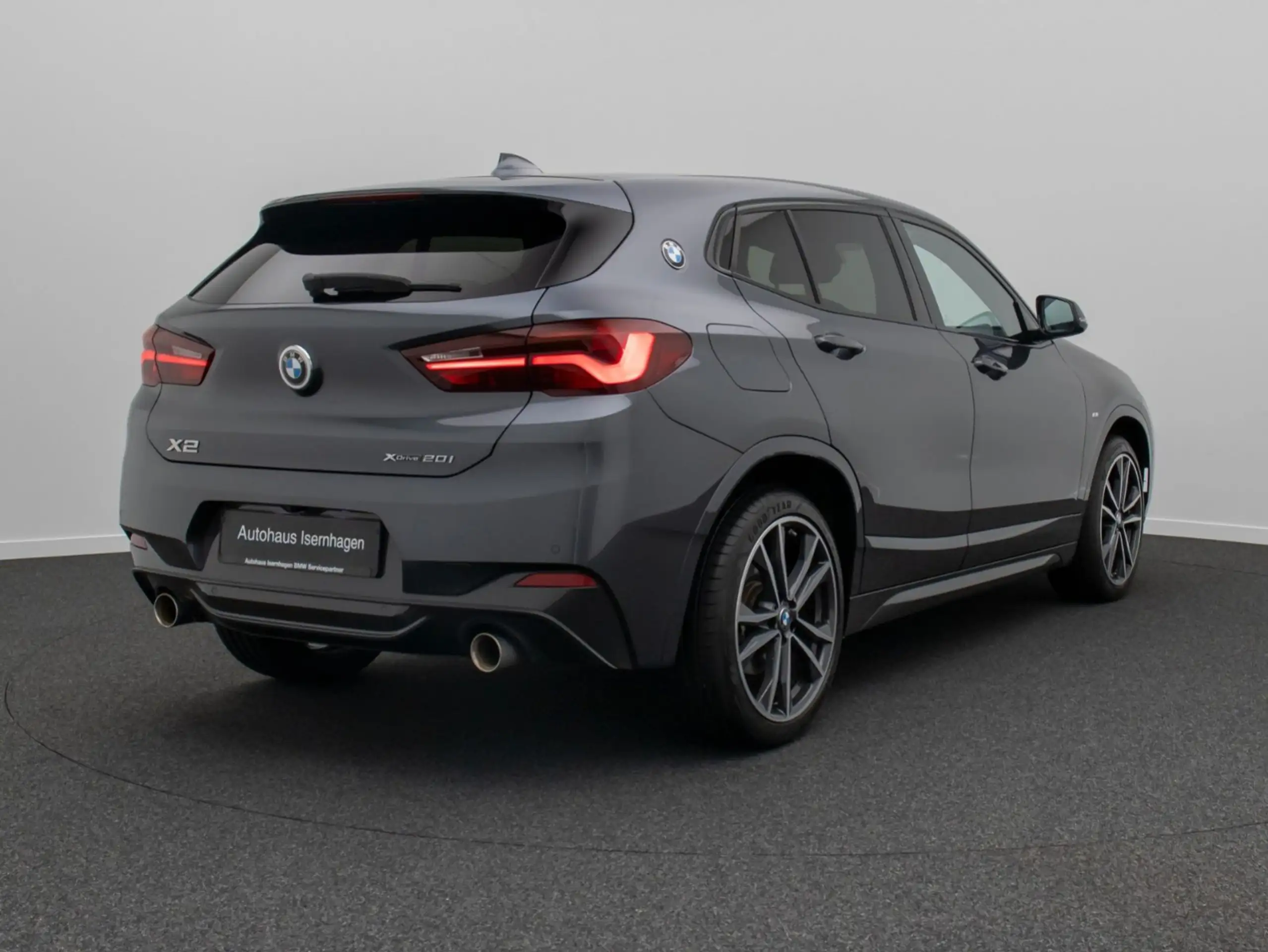 BMW - X2