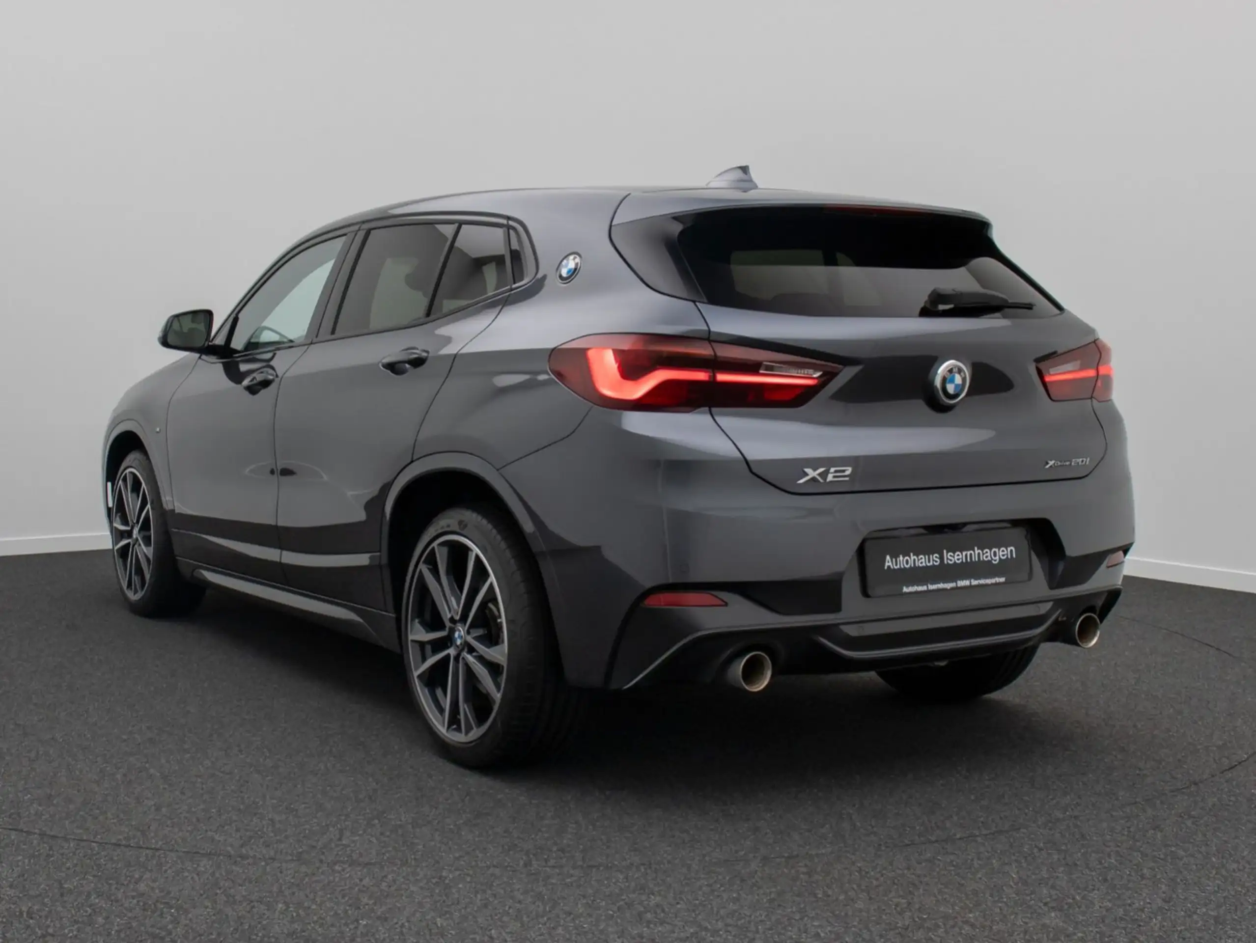 BMW - X2