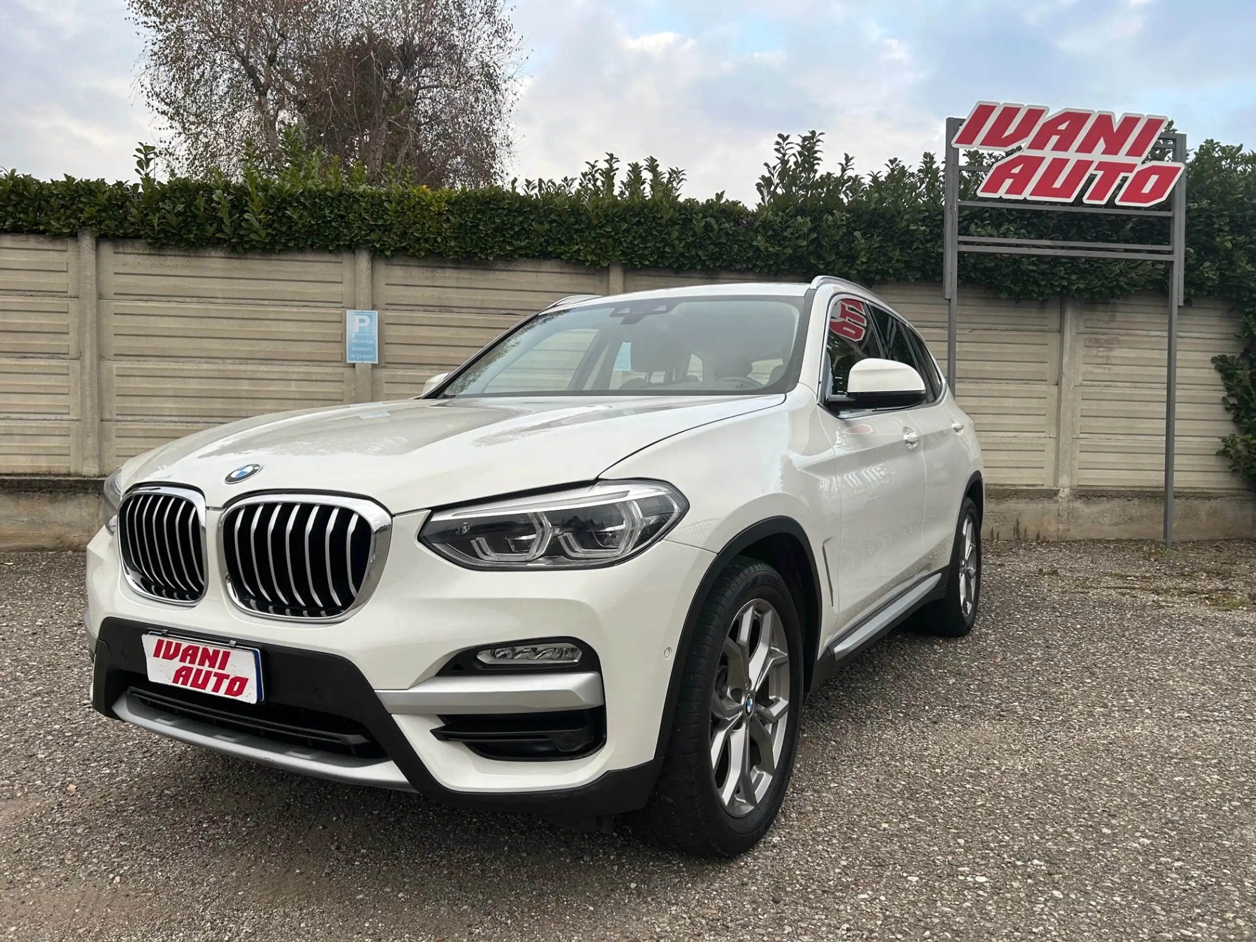 BMW - X3