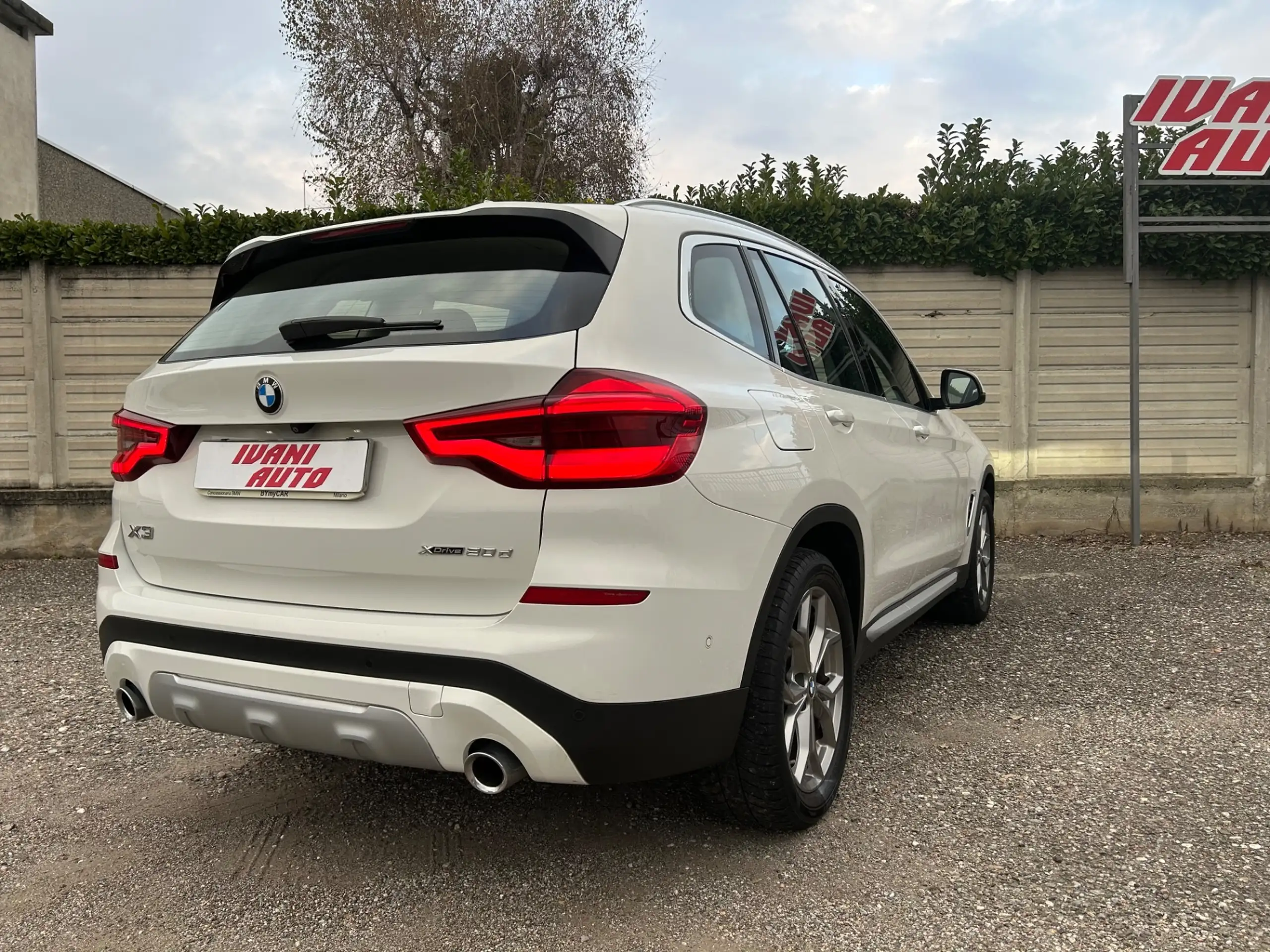 BMW - X3