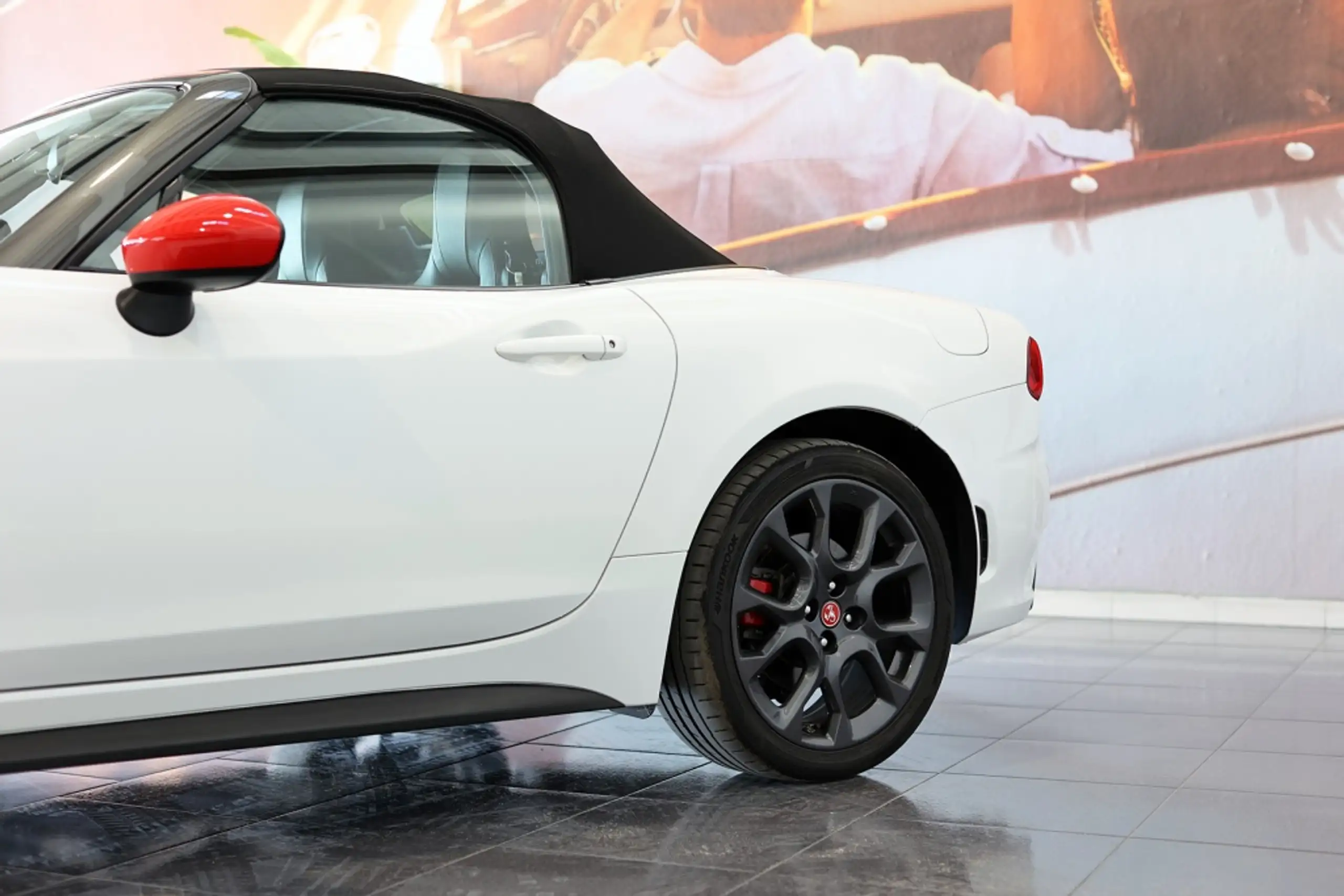 Abarth - 124 Spider