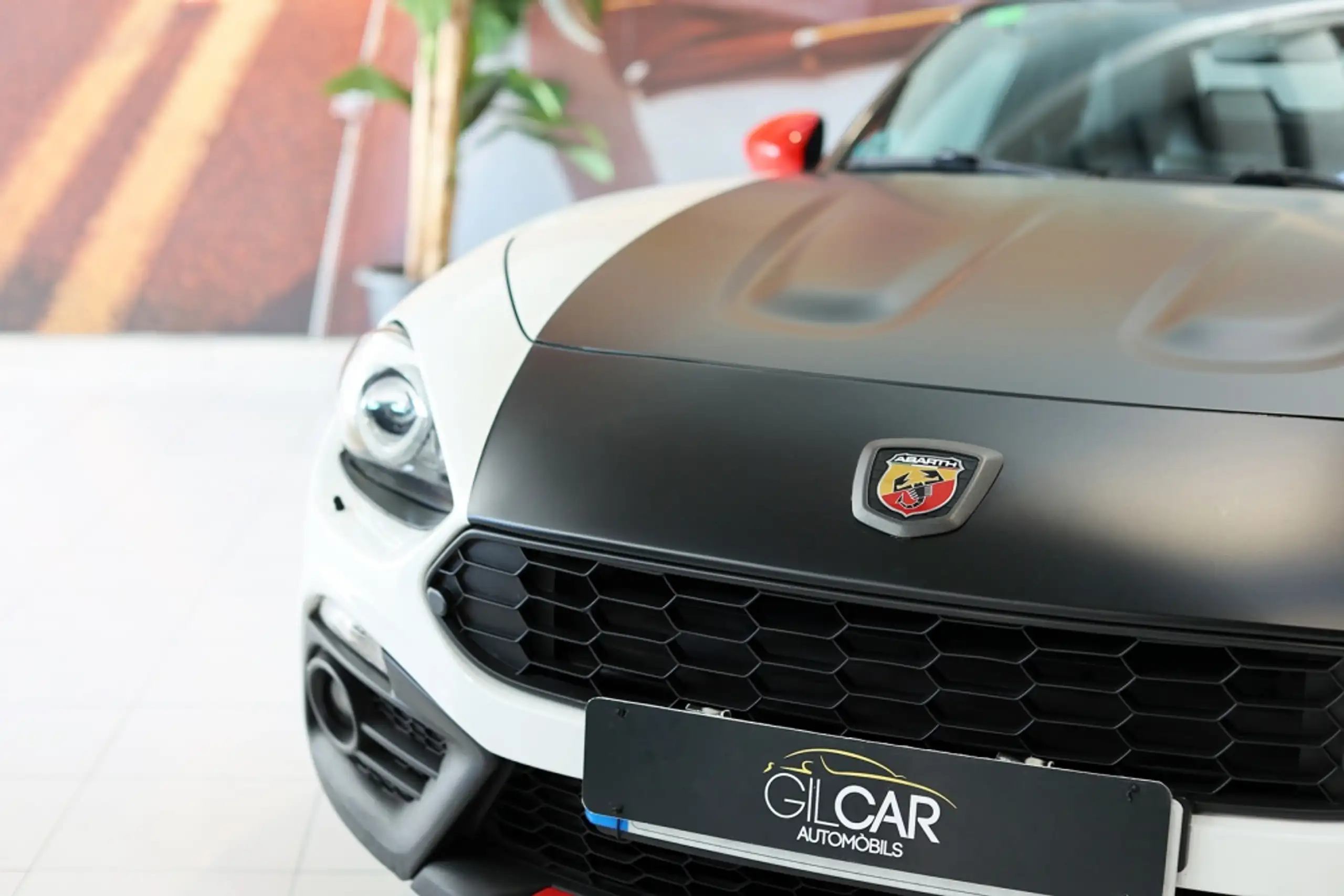 Abarth - 124 Spider