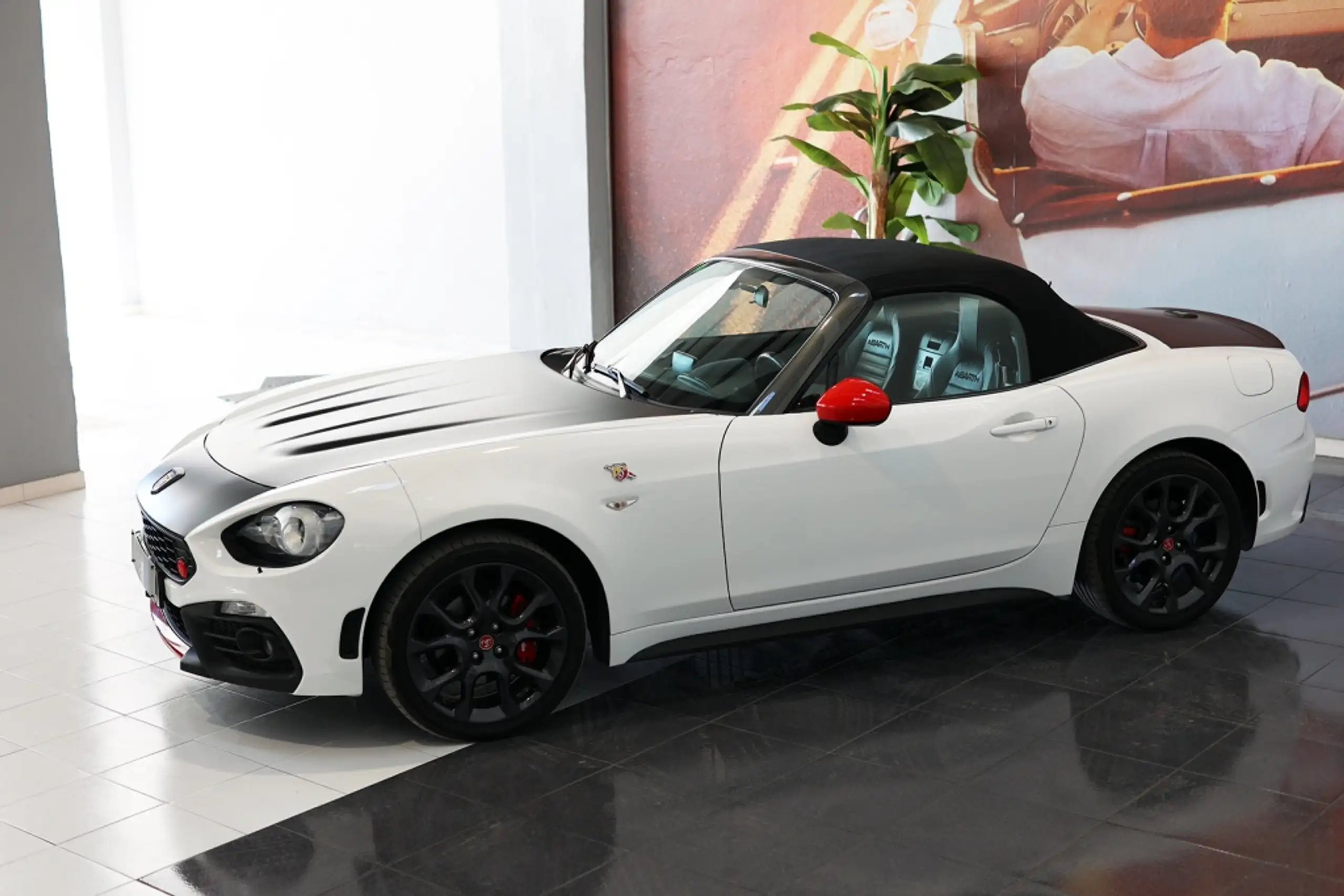 Abarth - 124 Spider