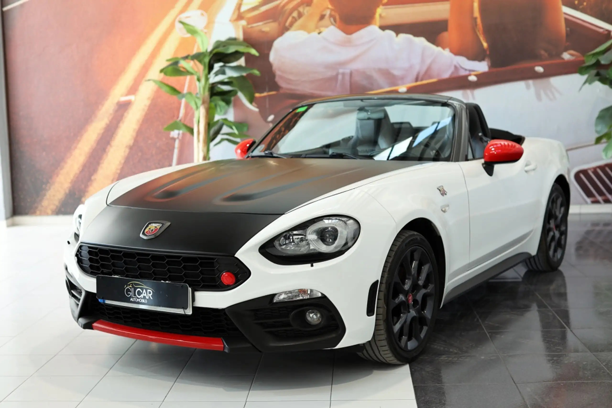 Abarth - 124 Spider