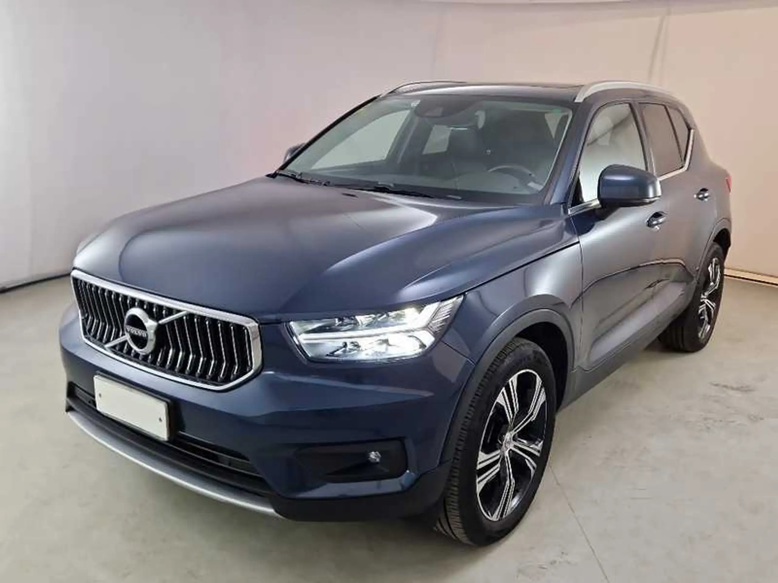 Volvo - XC40