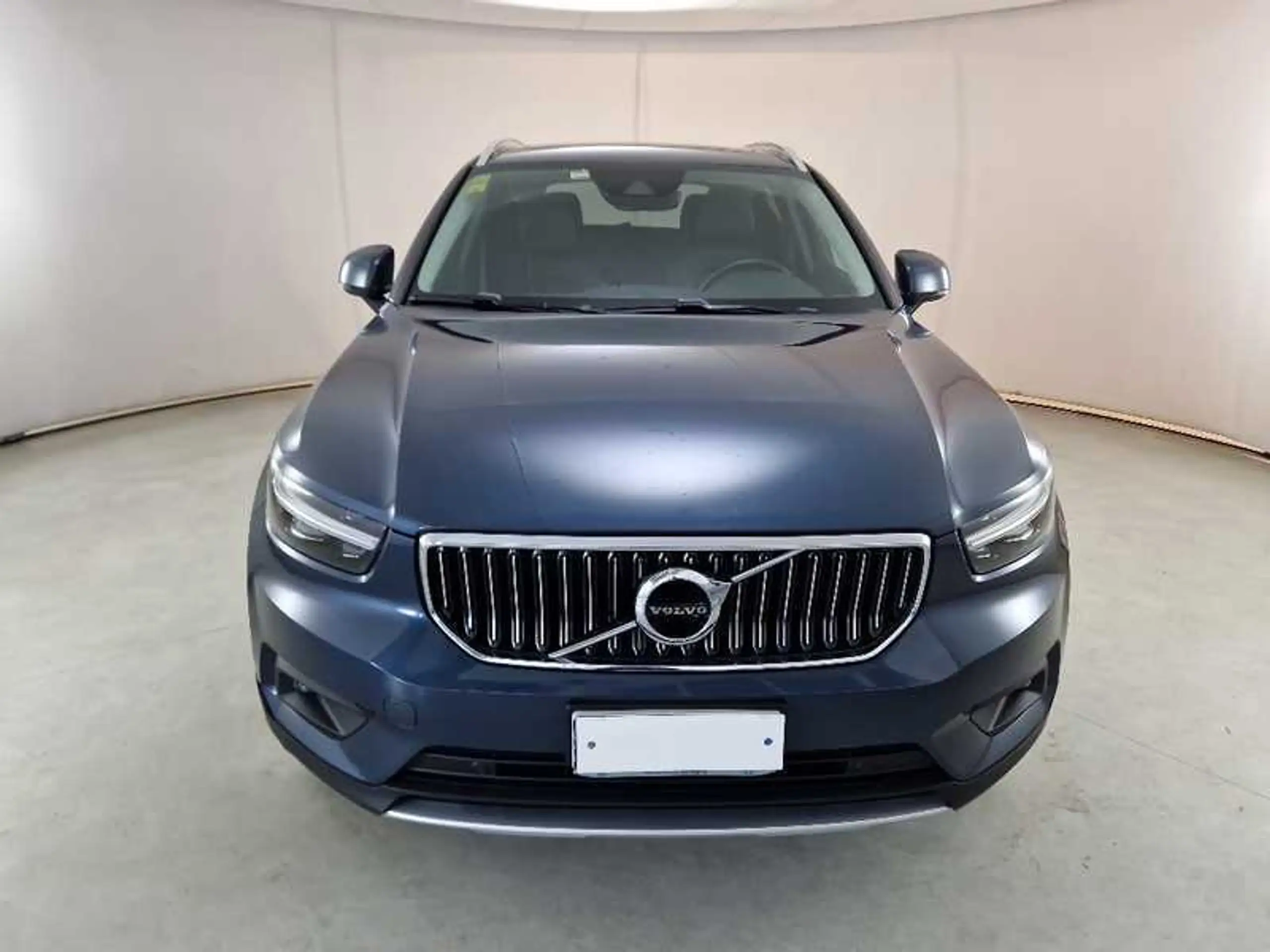 Volvo - XC40