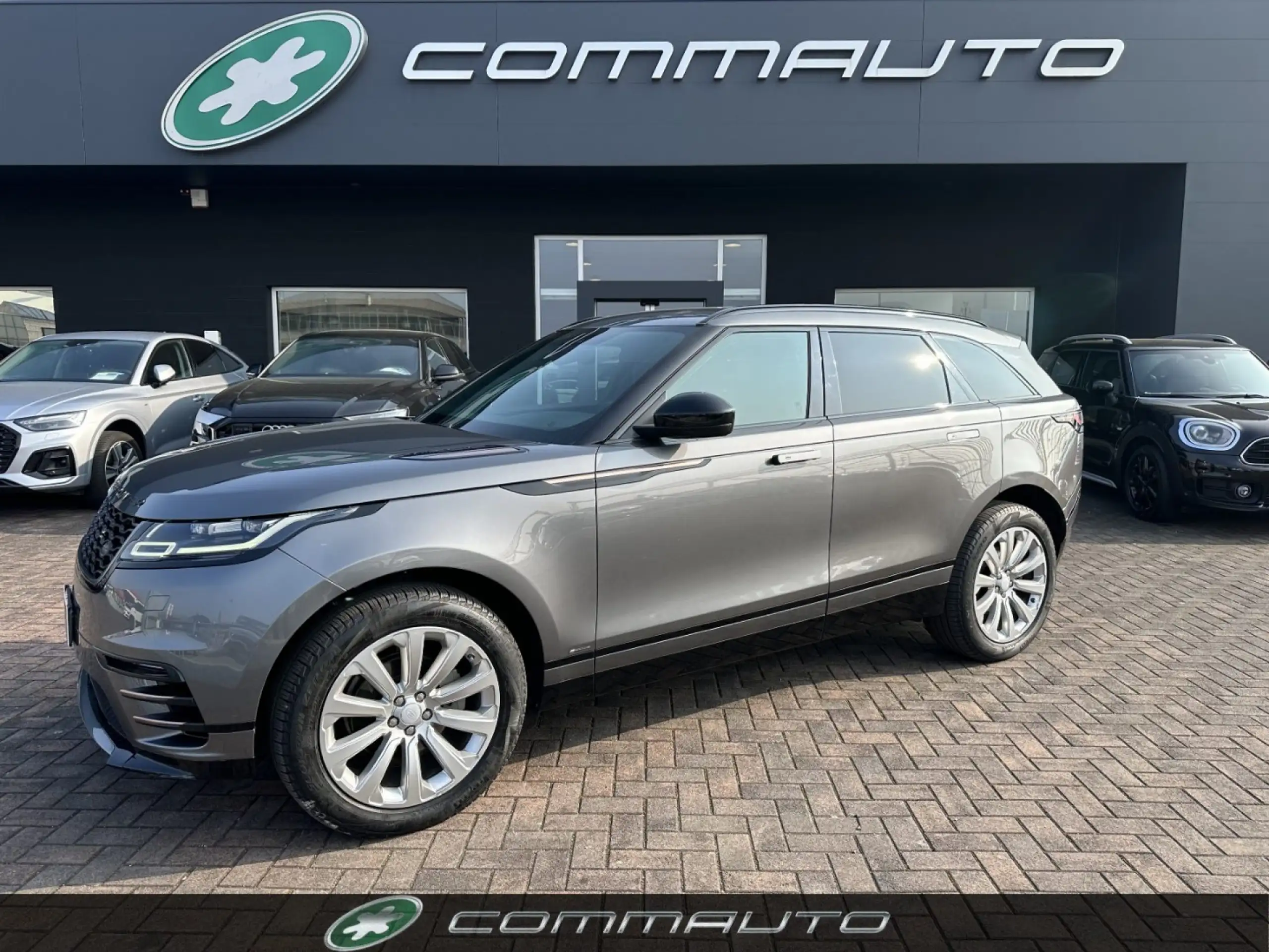 Land Rover - Range Rover Velar