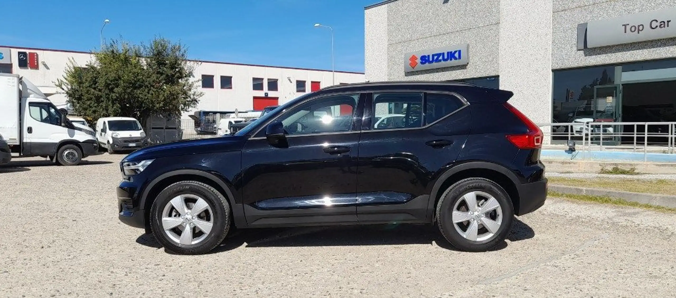 Volvo - XC40