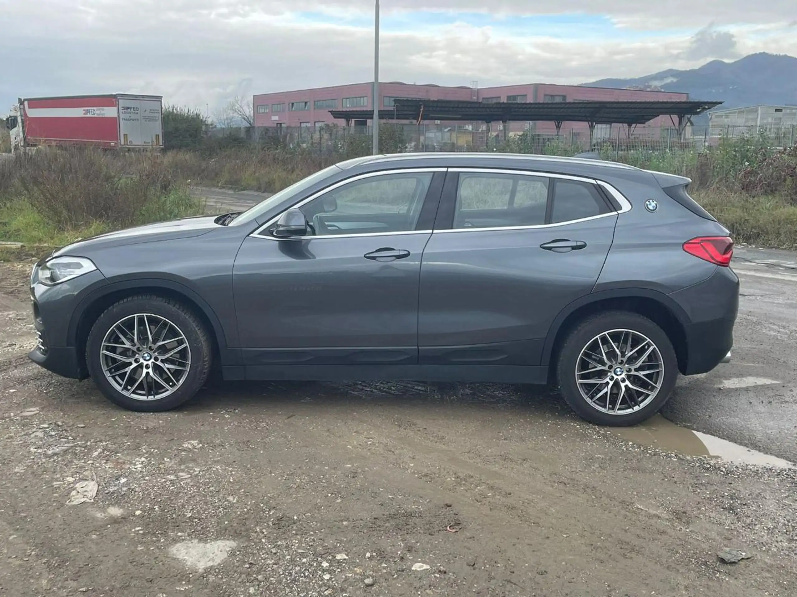 BMW - X2