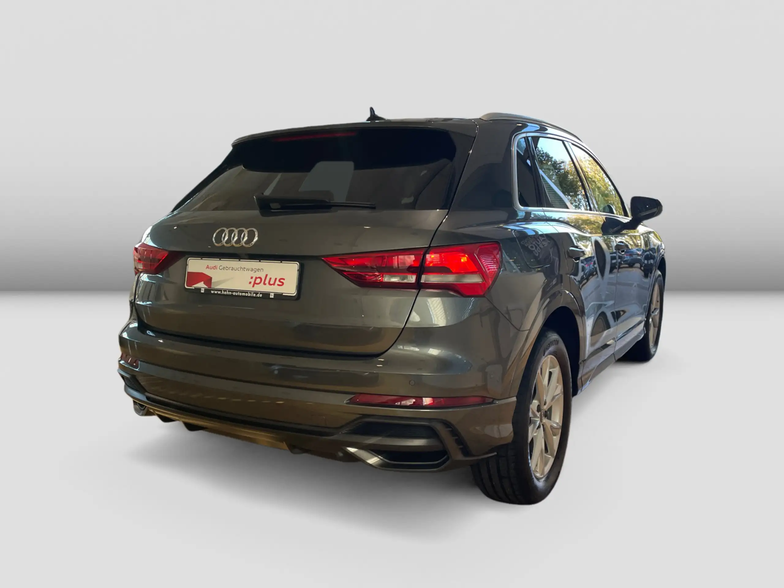 Audi - Q3