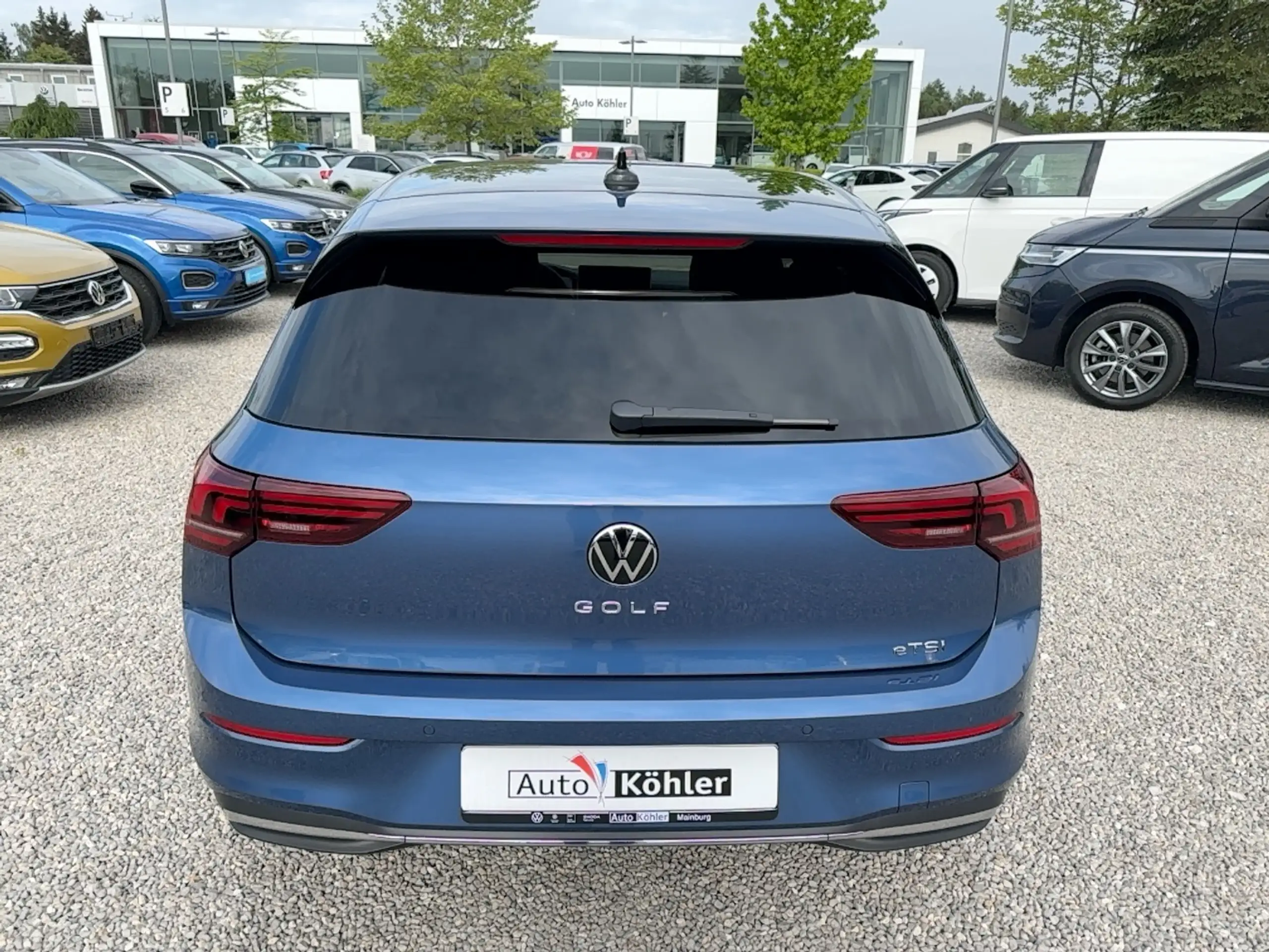 Volkswagen - Golf