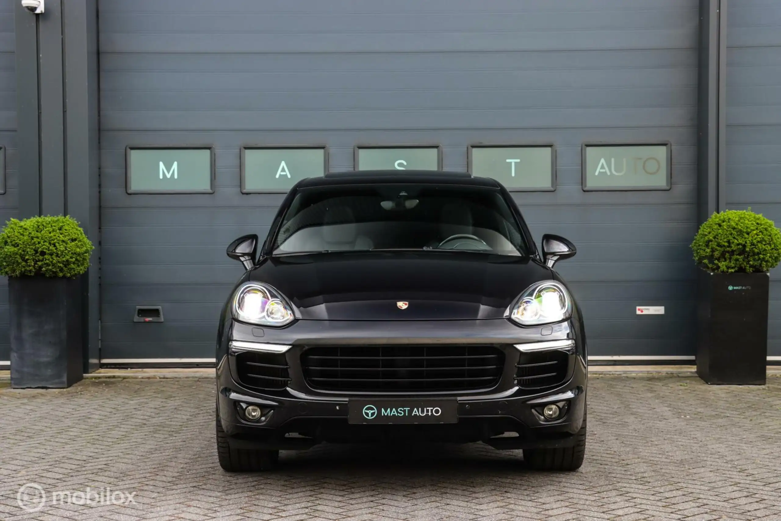 Porsche - Cayenne