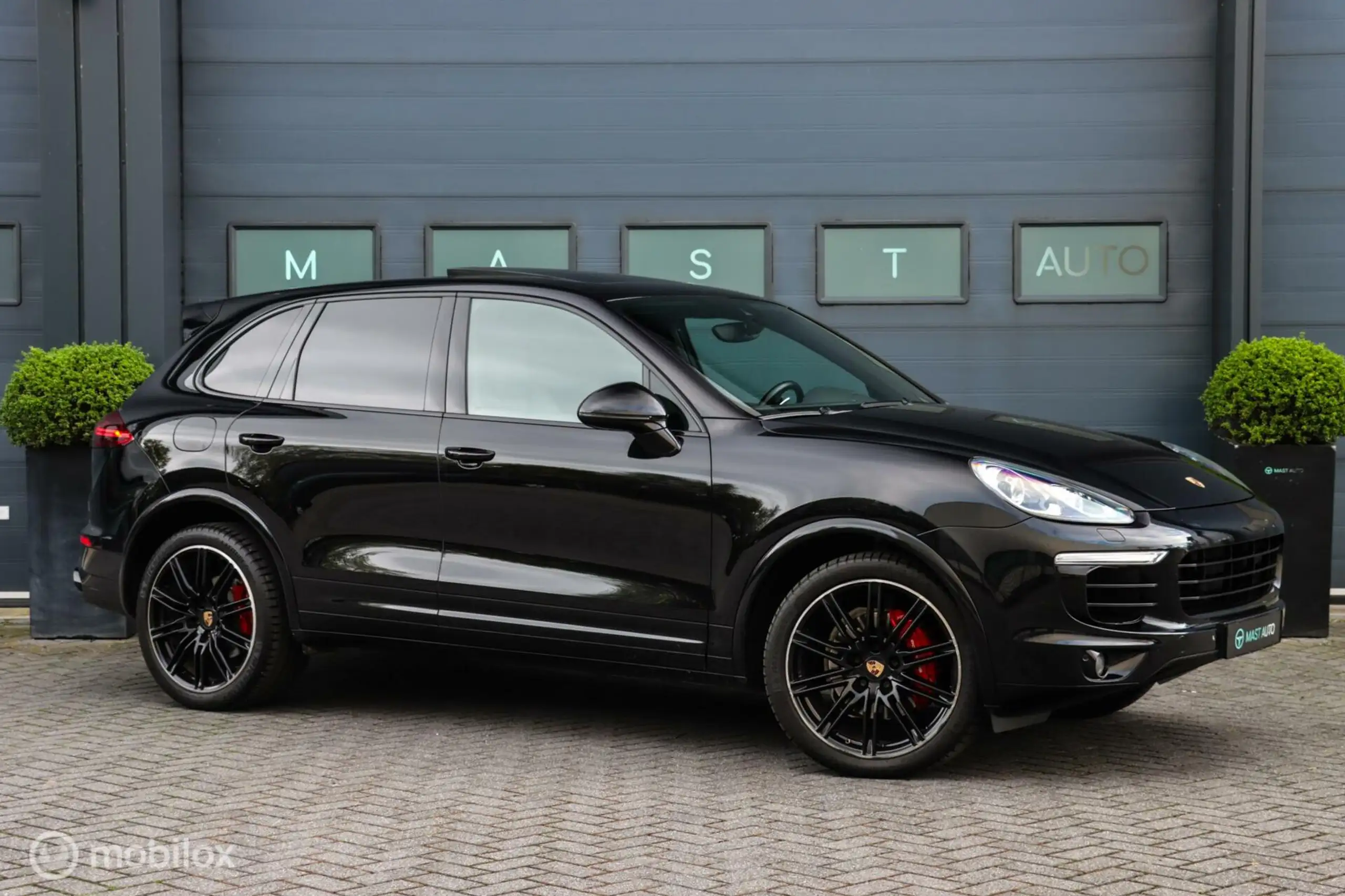 Porsche - Cayenne