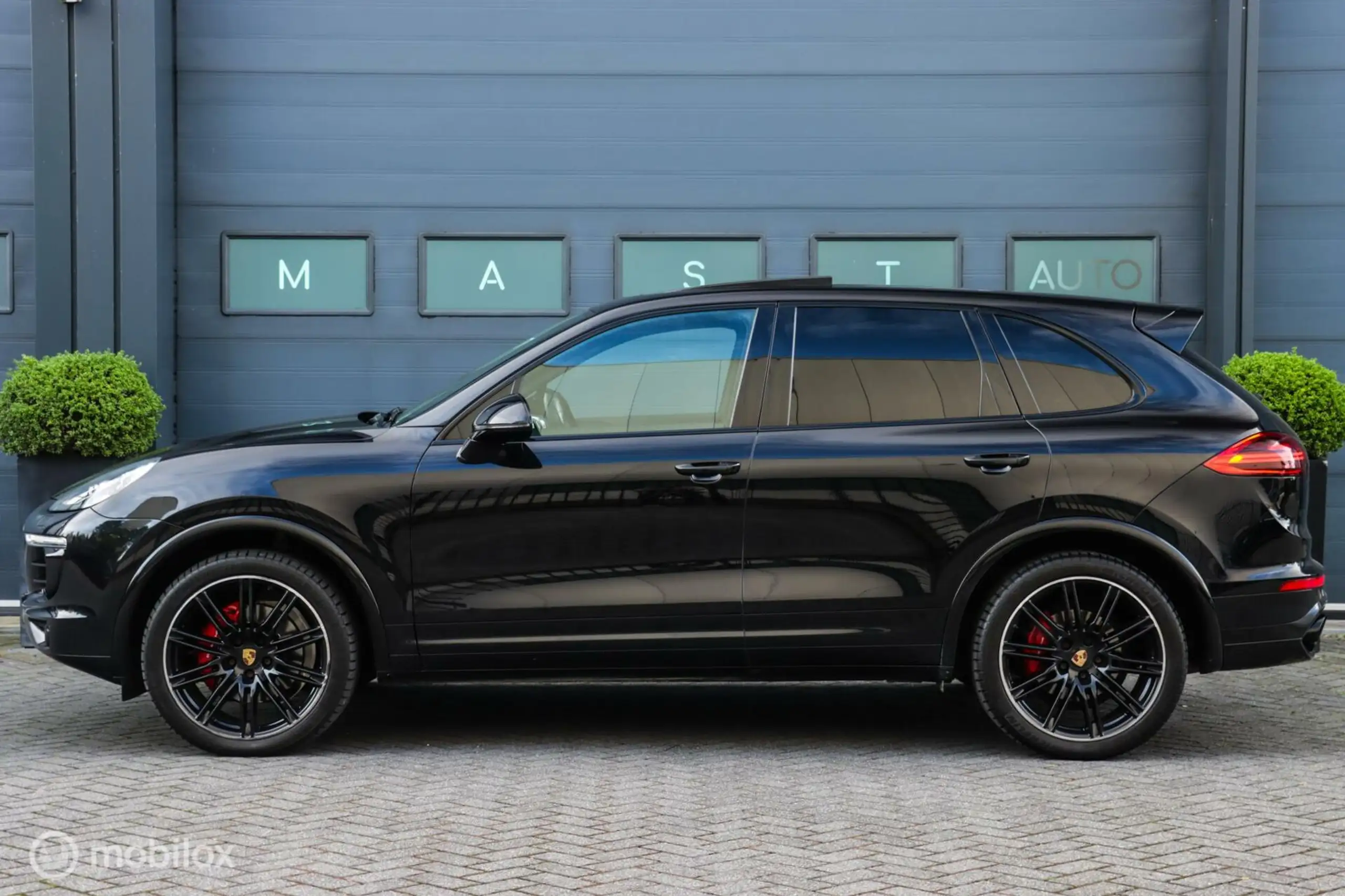 Porsche - Cayenne