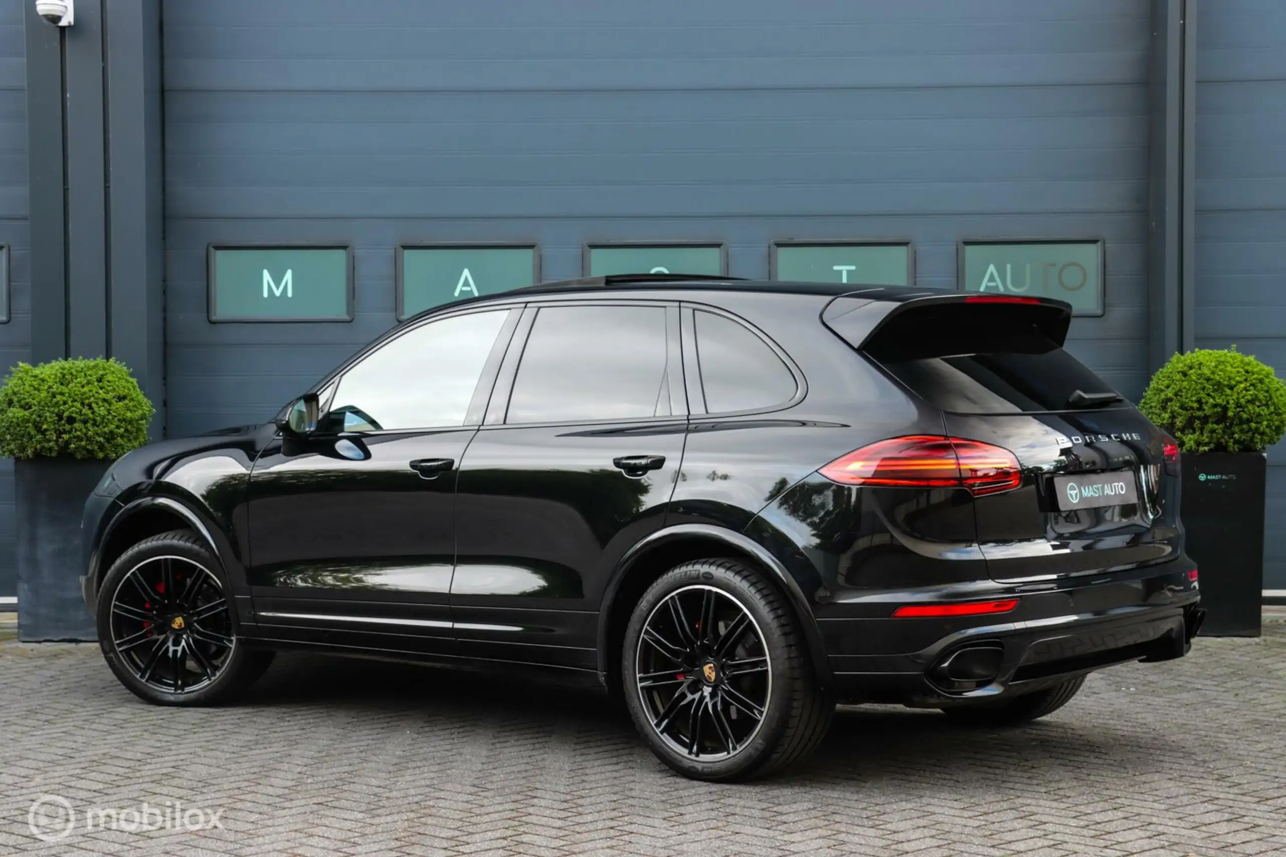 Porsche - Cayenne