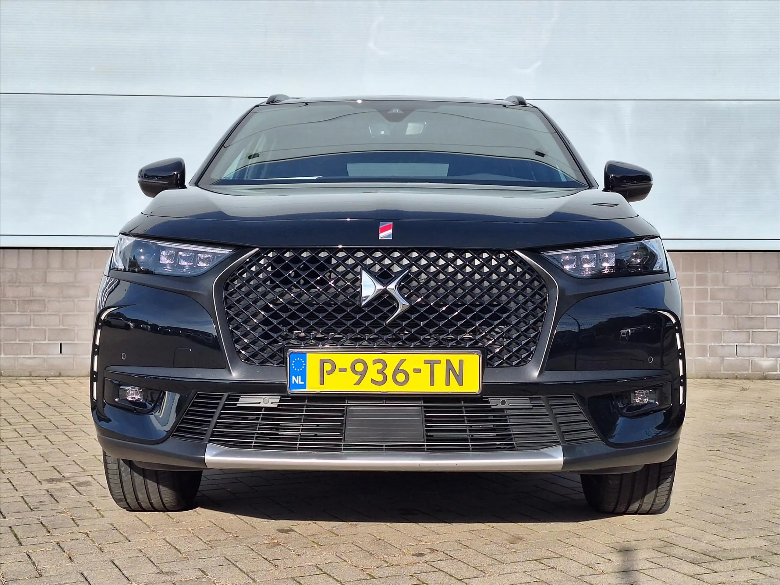 DS Automobiles - DS 7 Crossback