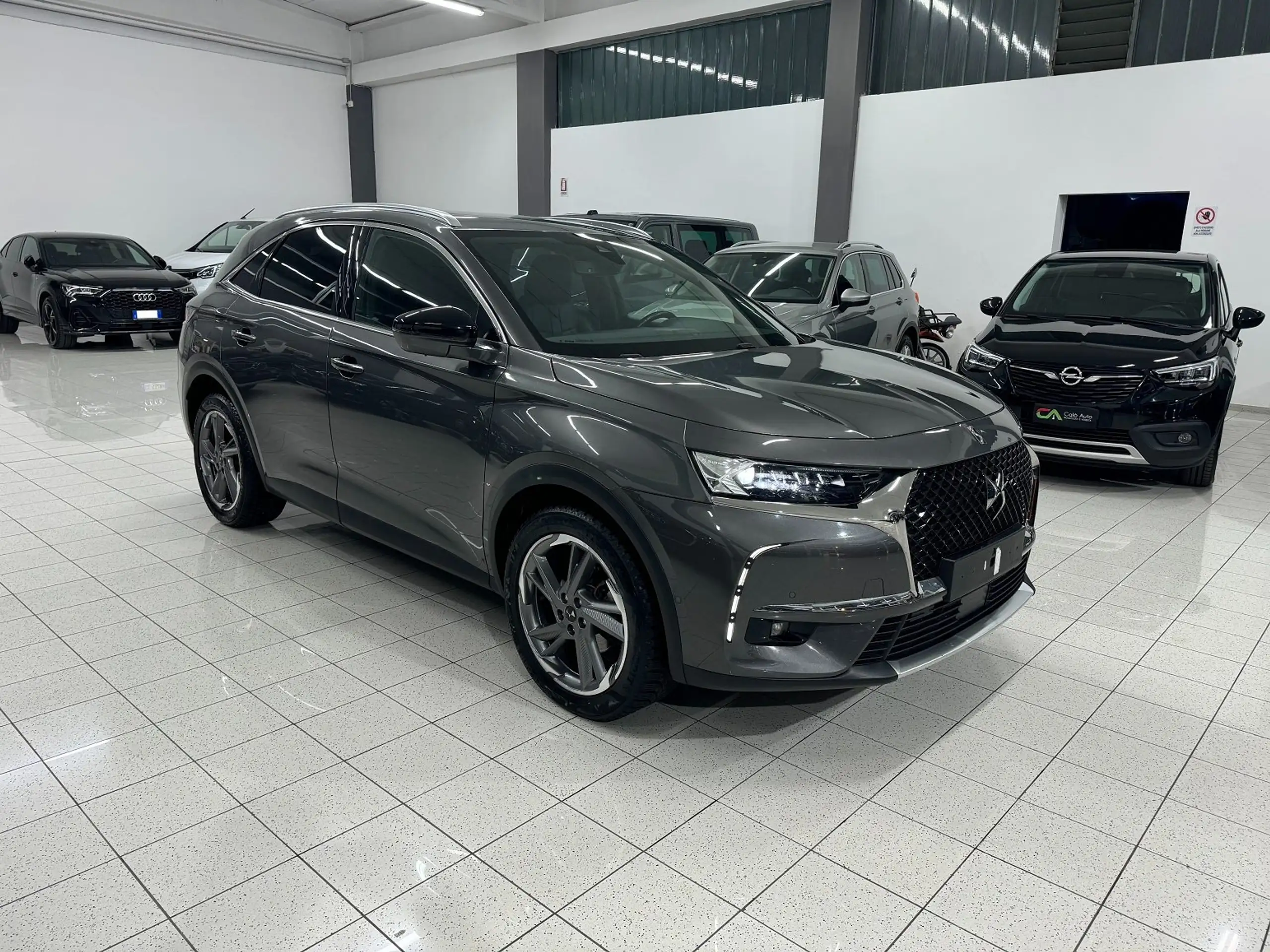 DS Automobiles - DS 7 Crossback