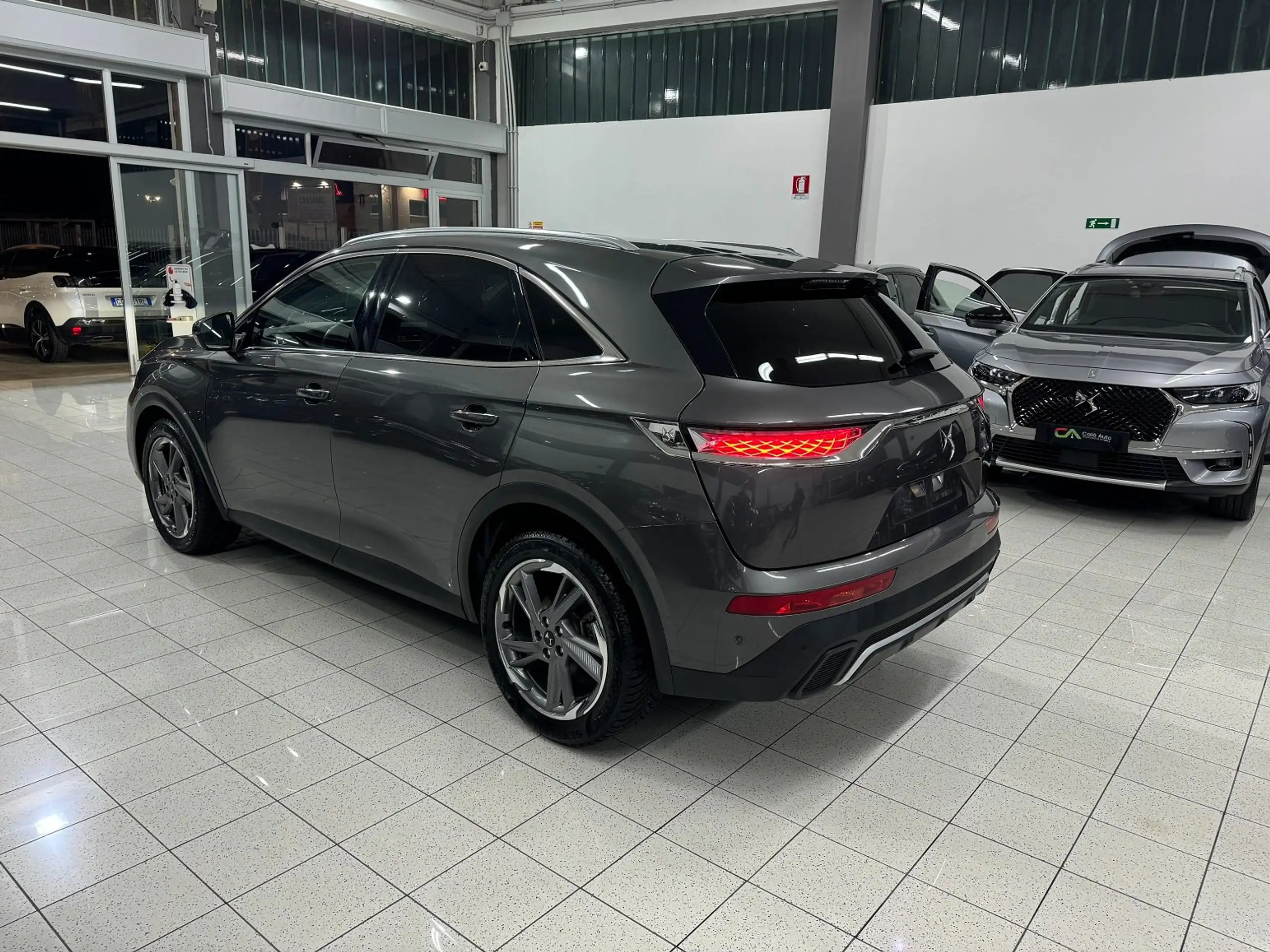 DS Automobiles - DS 7 Crossback