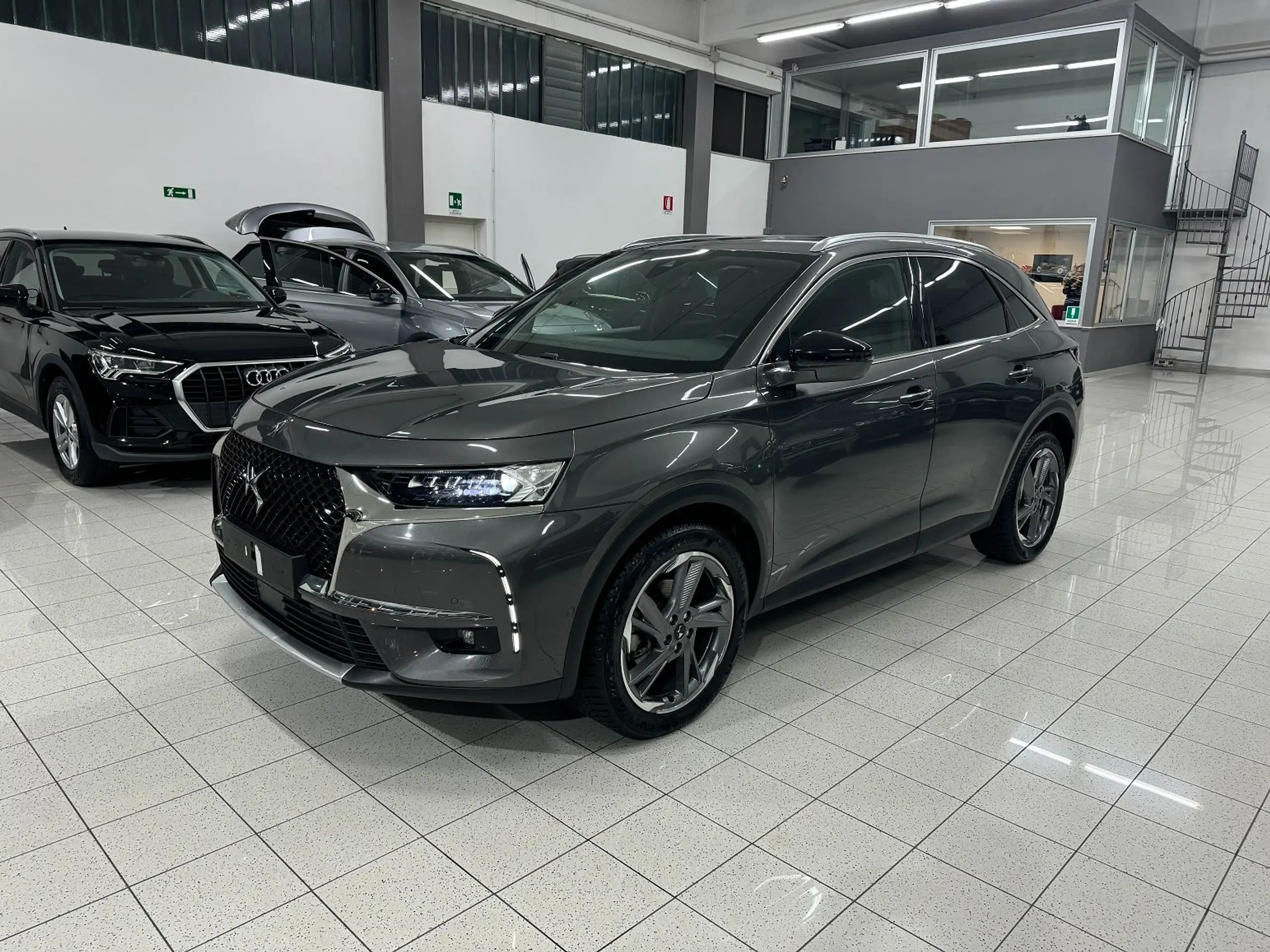 DS Automobiles - DS 7 Crossback