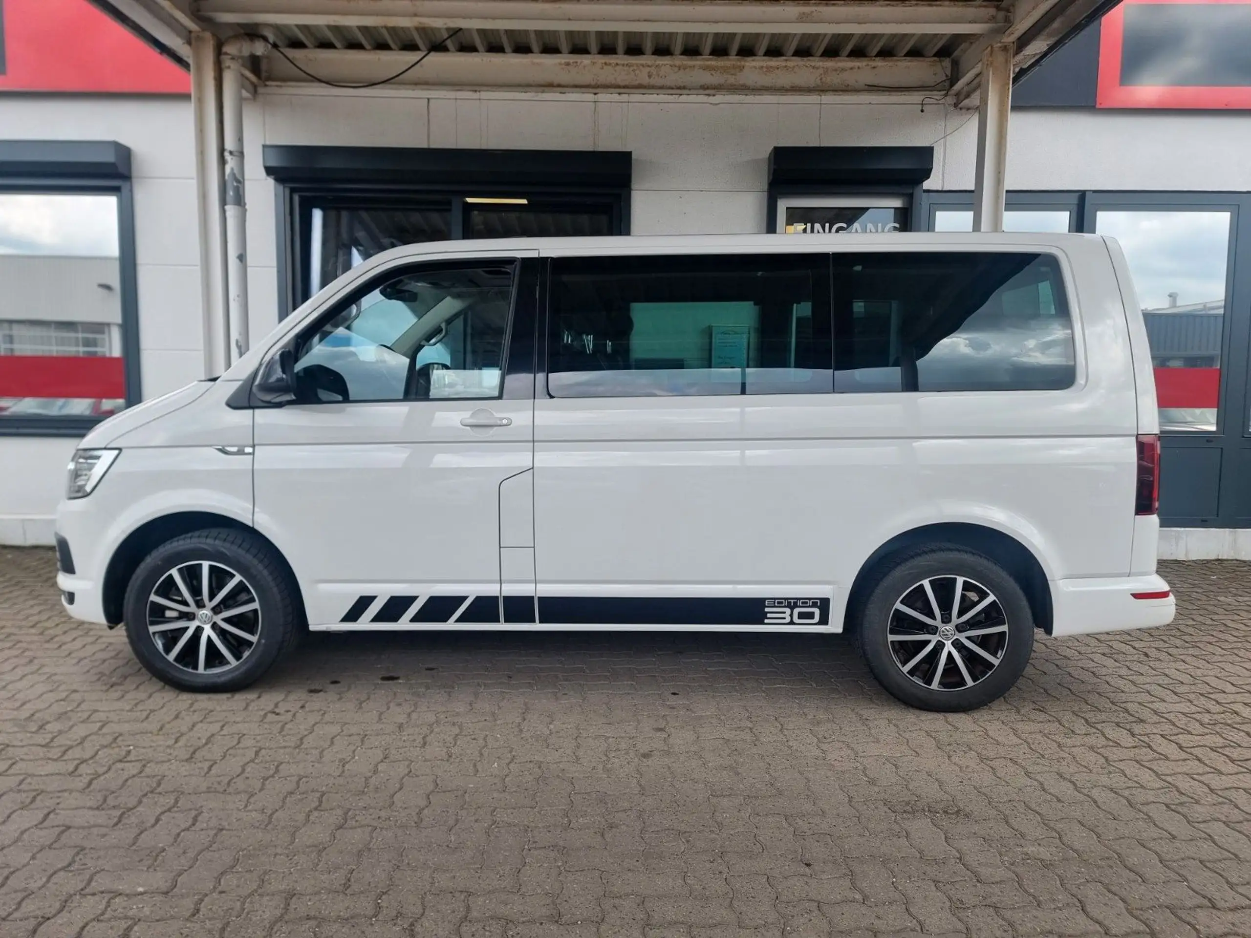 Volkswagen - T6 Multivan