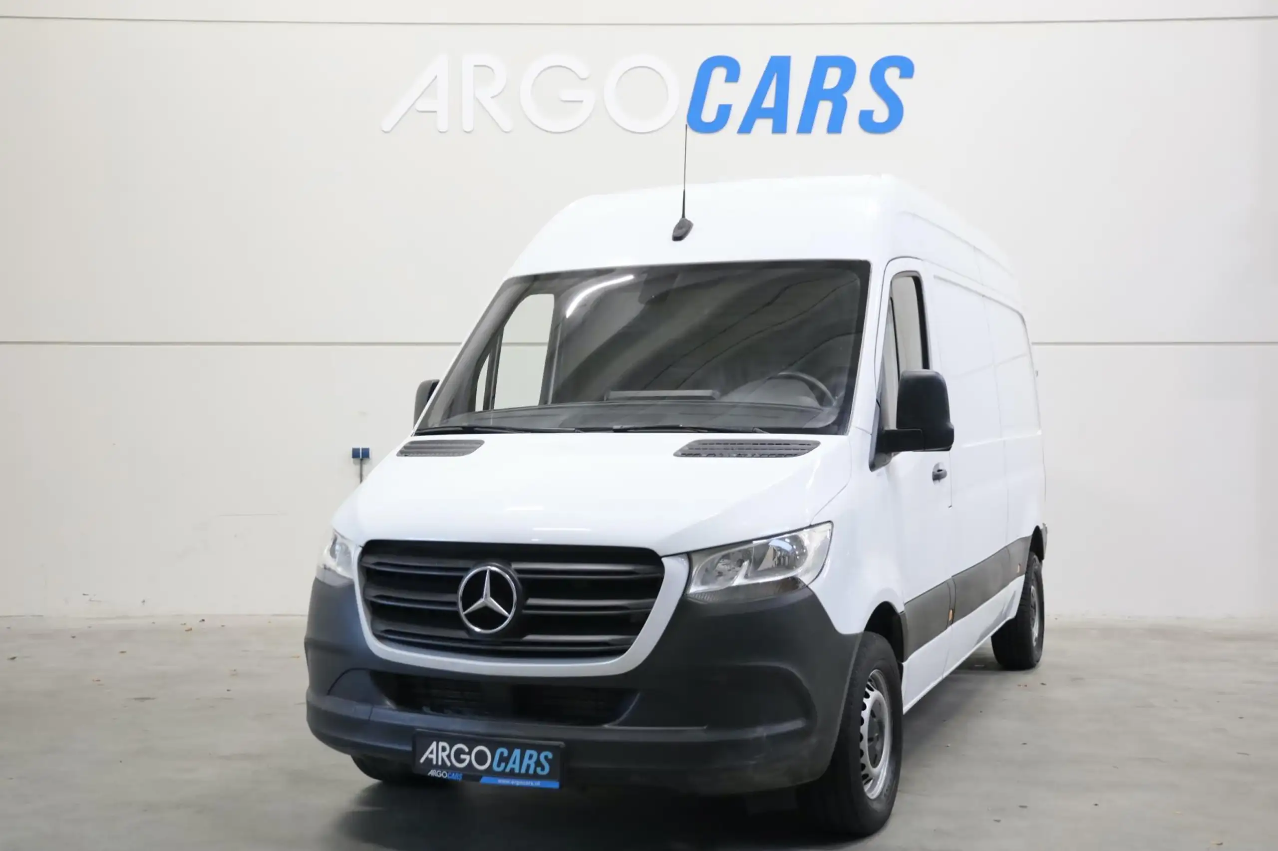 Mercedes-Benz - Sprinter