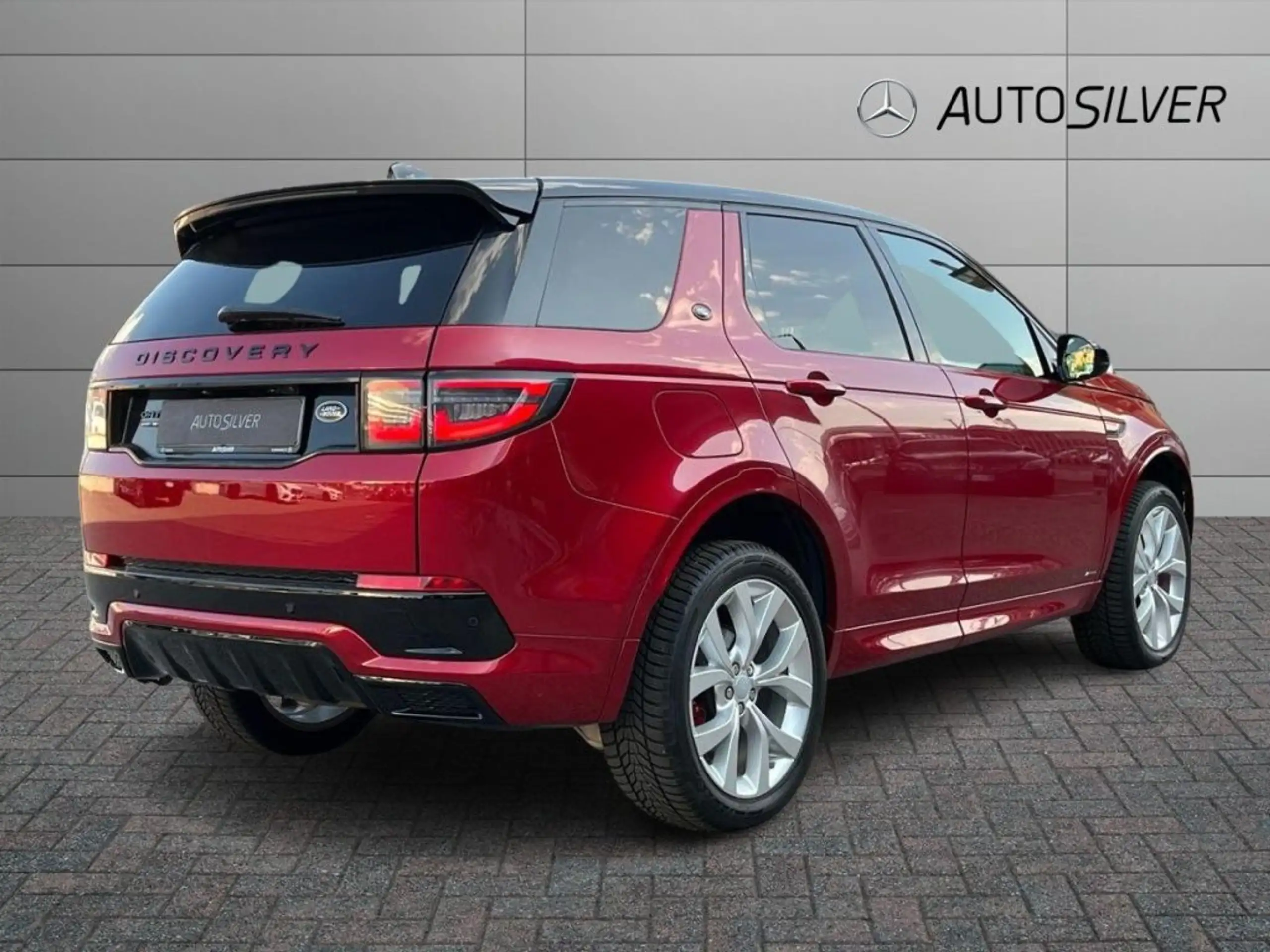 Land Rover - Discovery Sport