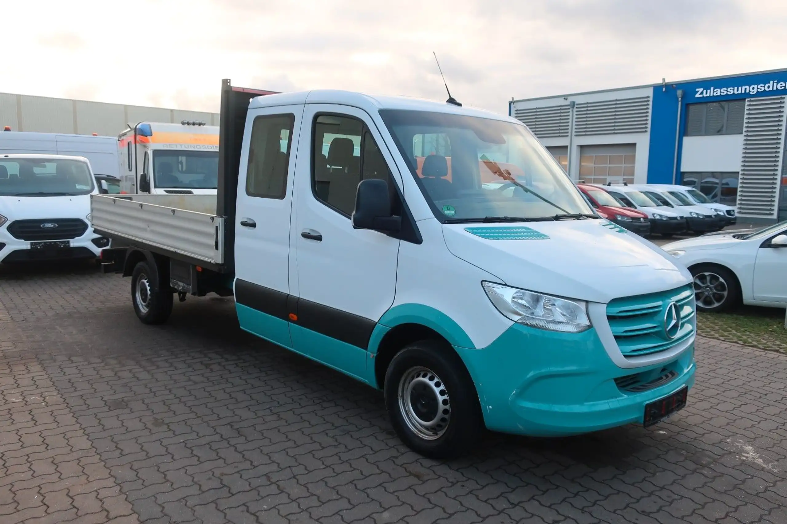 Mercedes-Benz - Sprinter