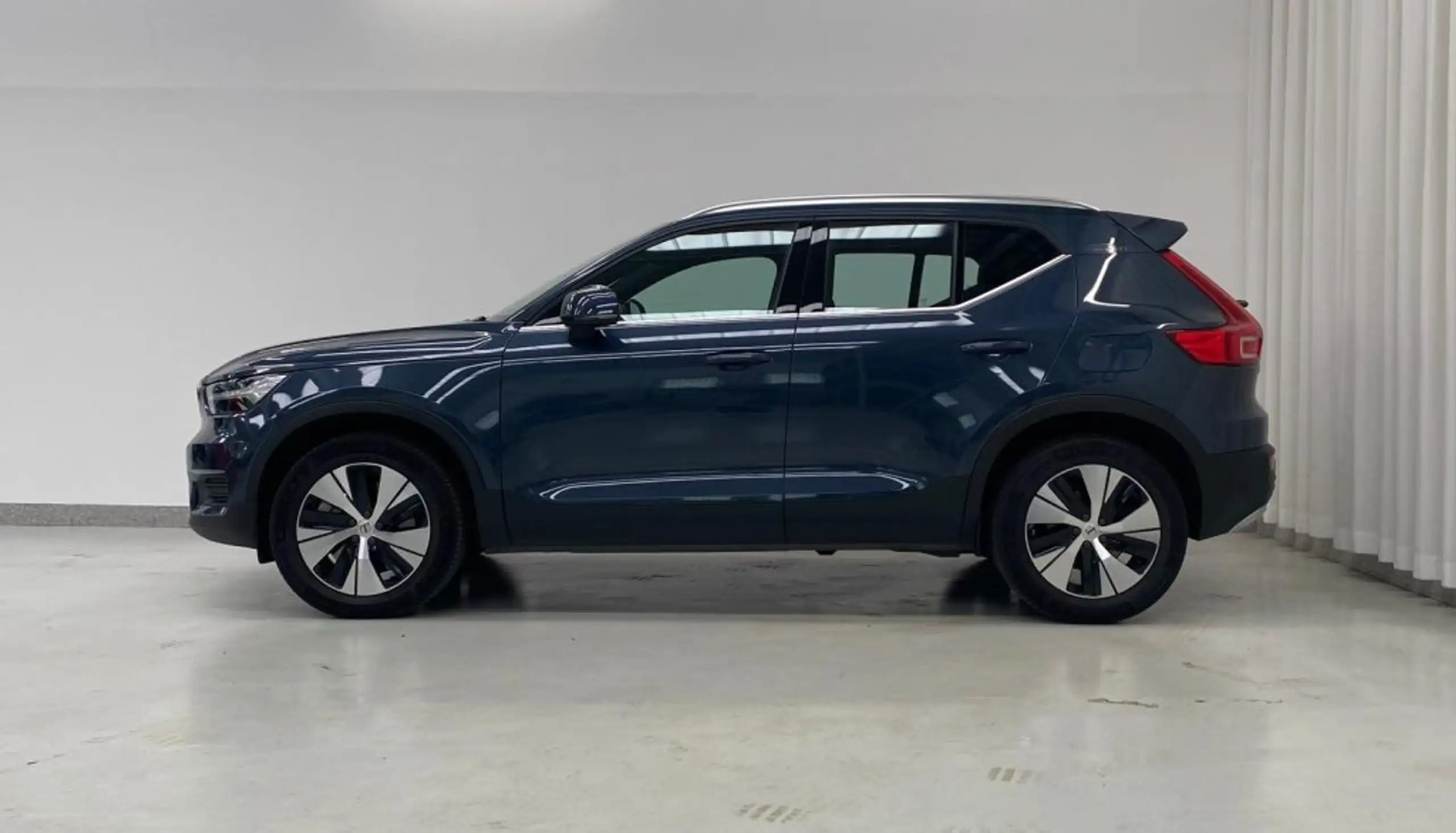 Volvo - XC40