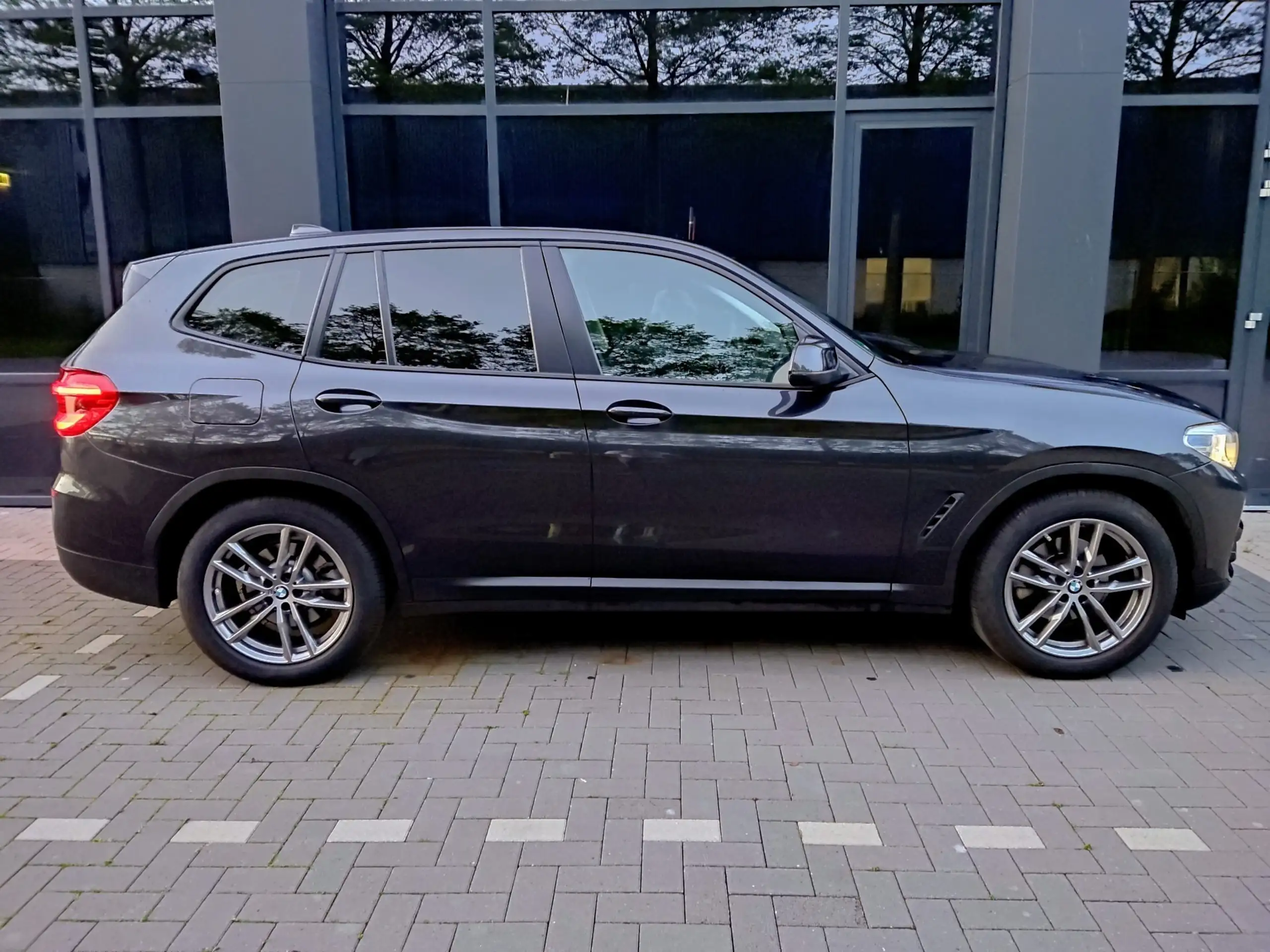 BMW - X3