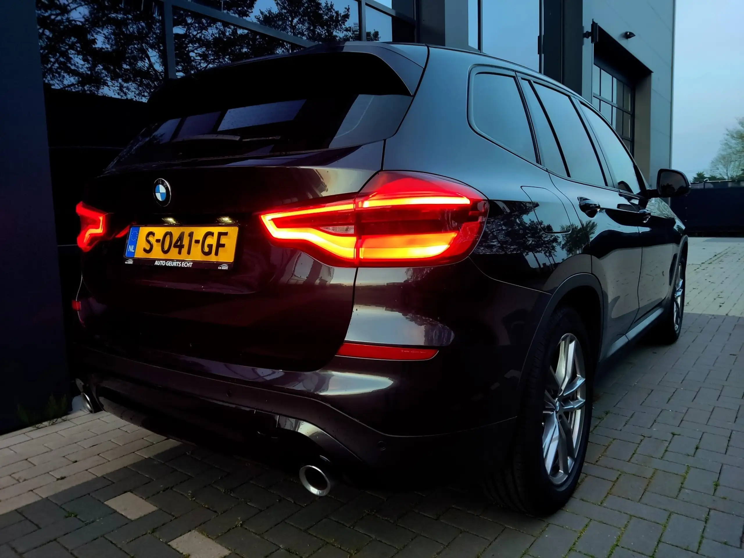 BMW - X3