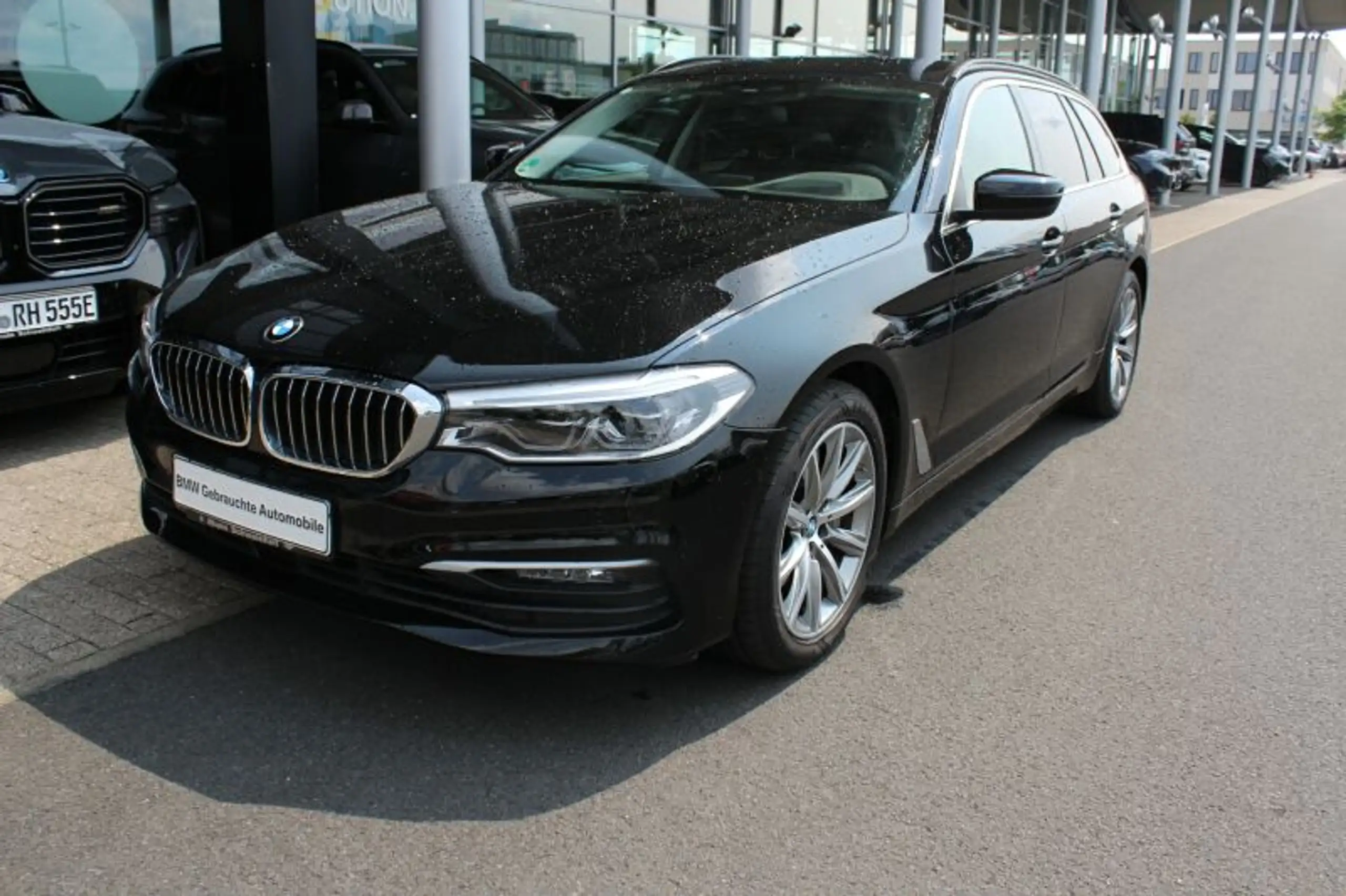 BMW - 530