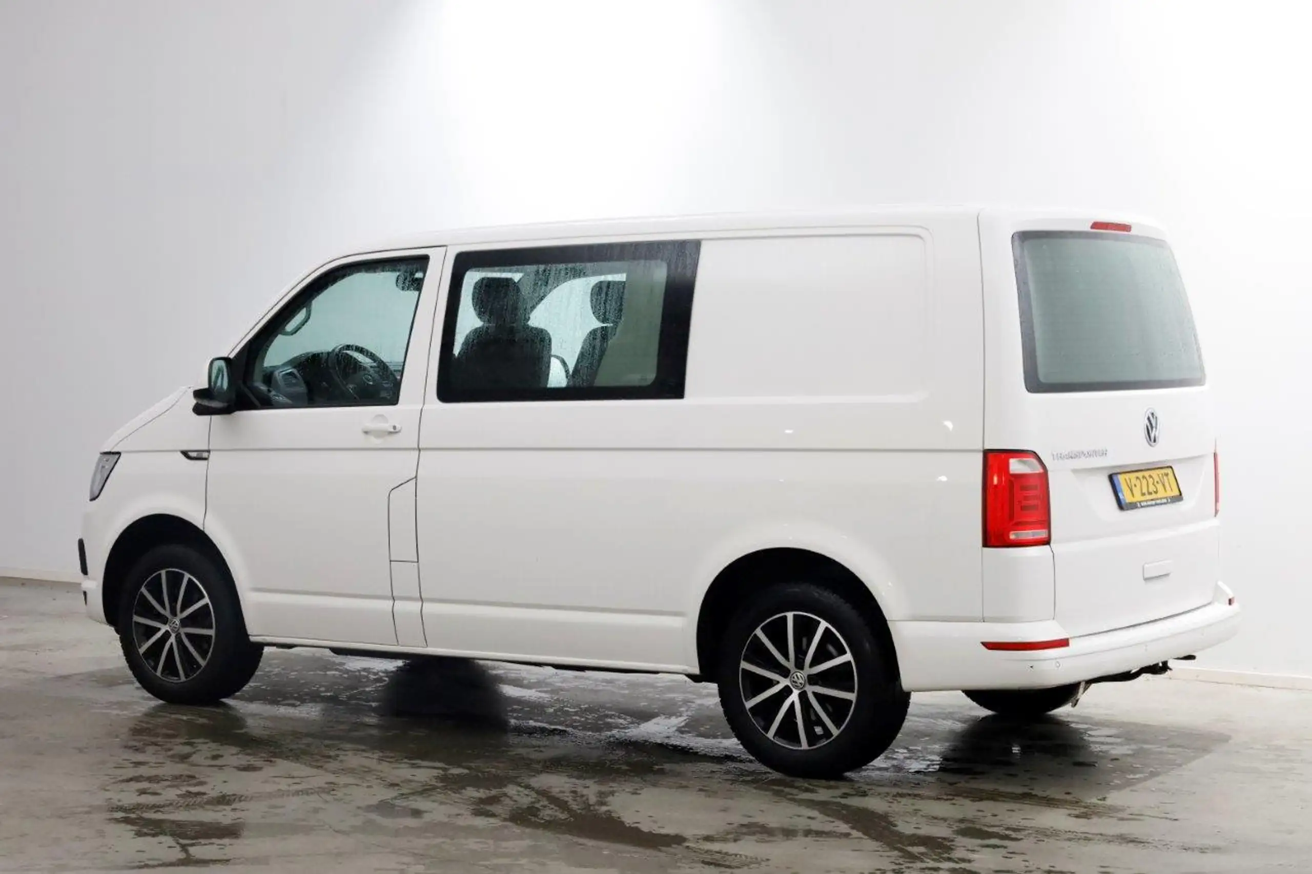 Volkswagen - T6 Transporter