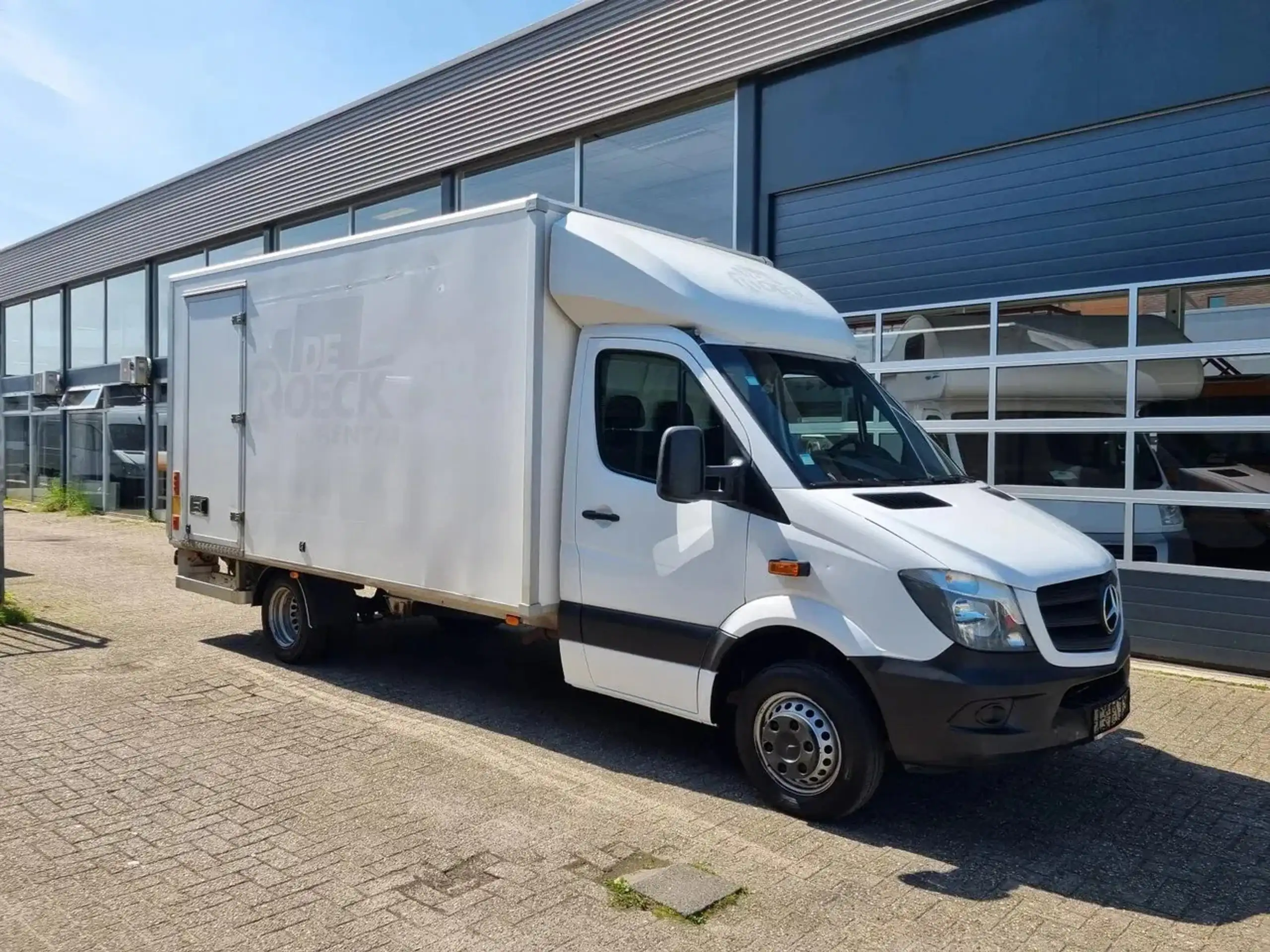 Mercedes-Benz - Sprinter