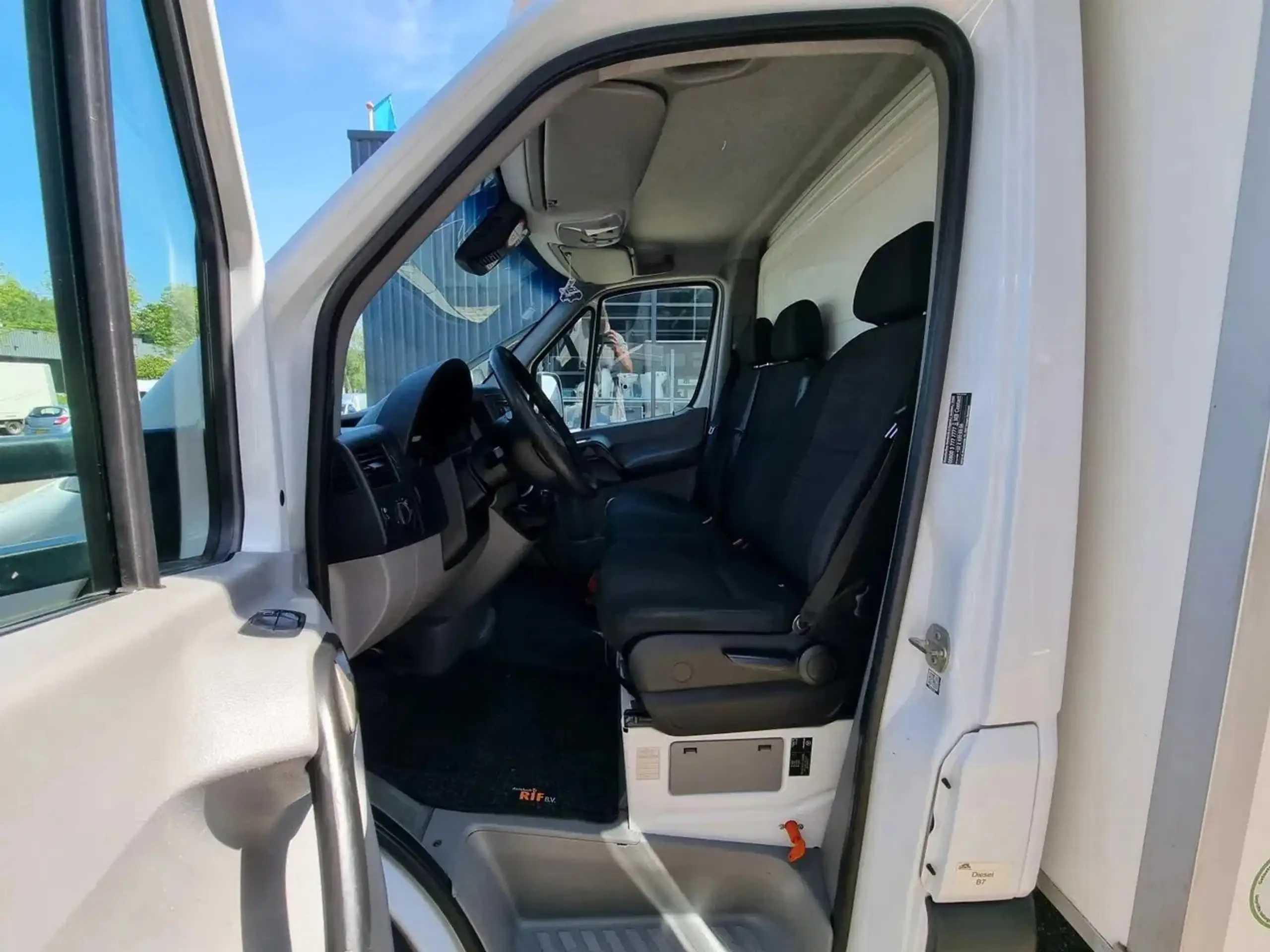 Mercedes-Benz - Sprinter