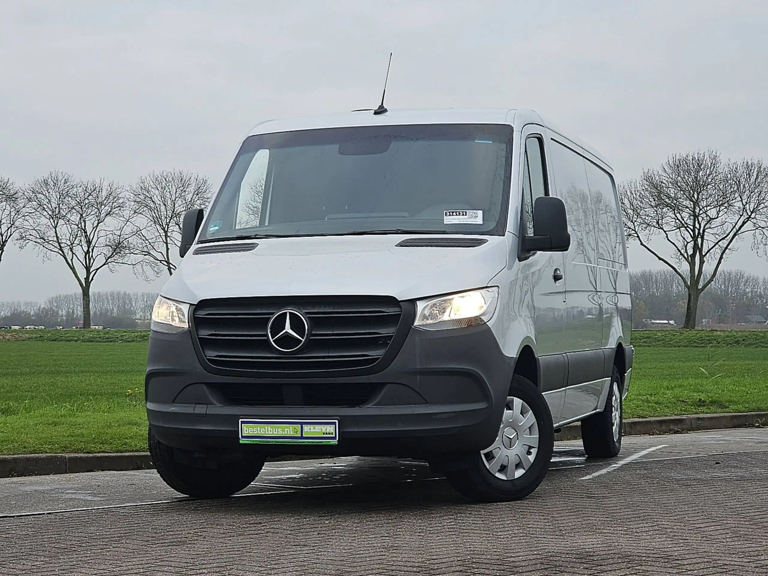 Mercedes-Benz - Sprinter