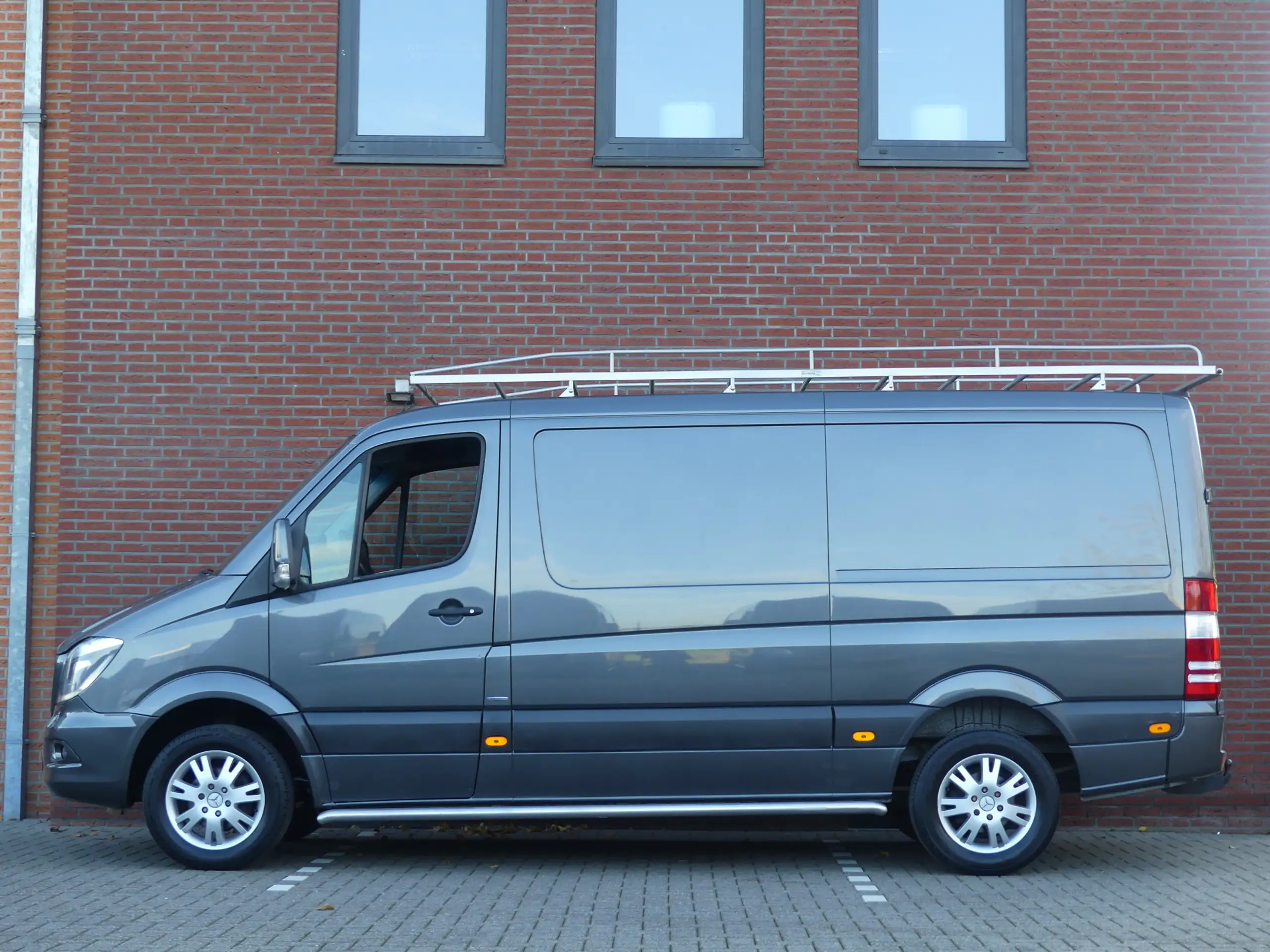 Mercedes-Benz - Sprinter