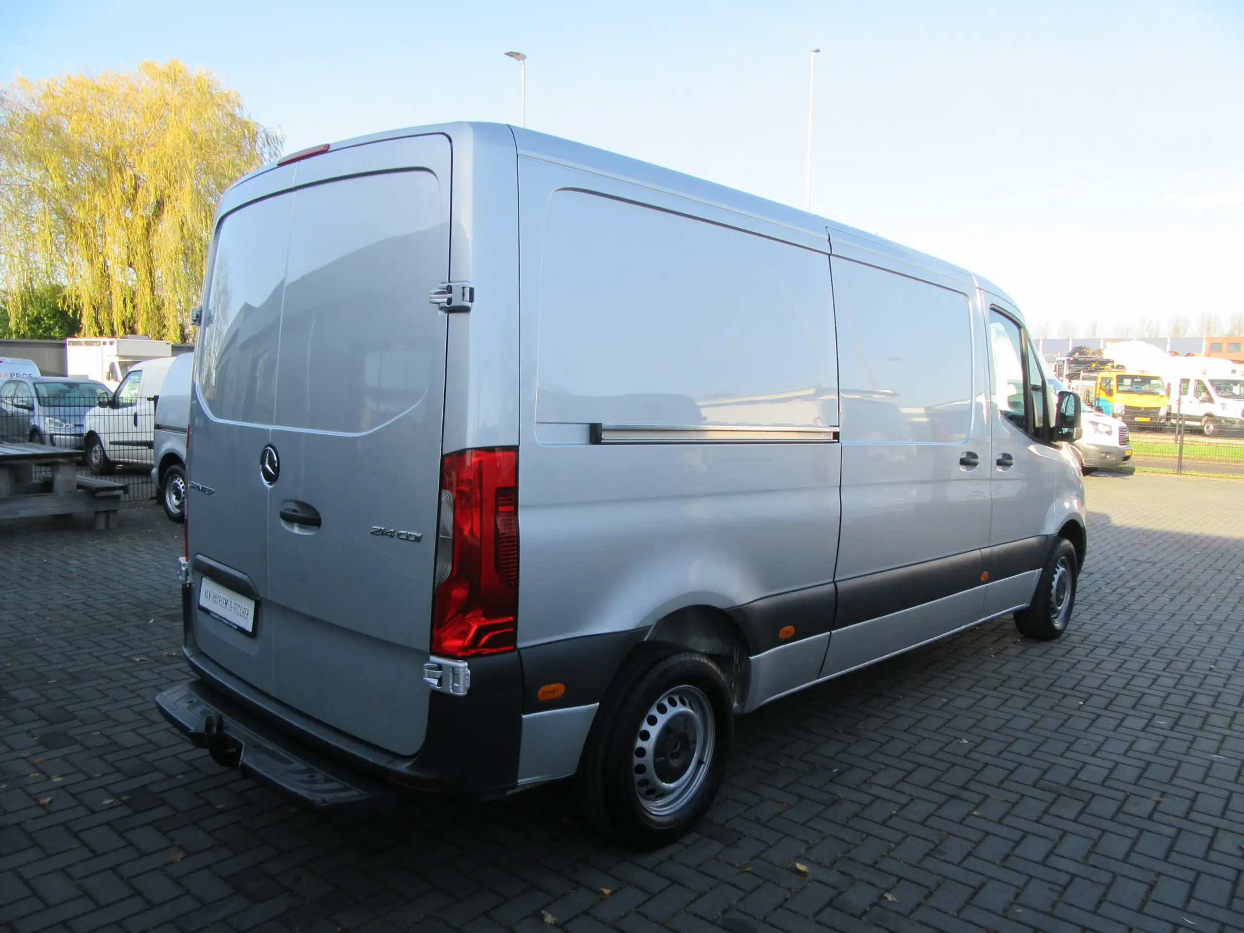 Mercedes-Benz - Sprinter