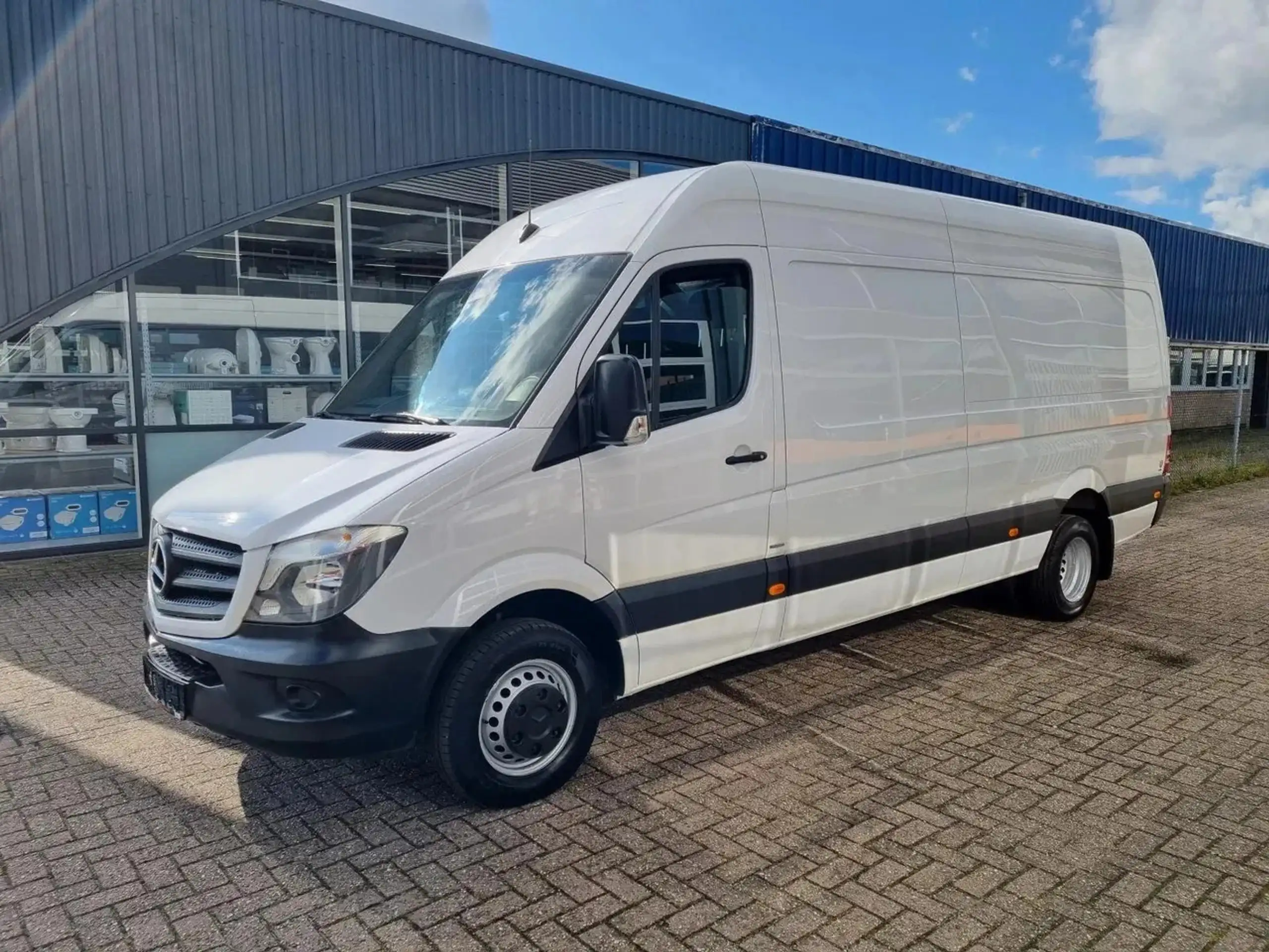 Mercedes-Benz - Sprinter