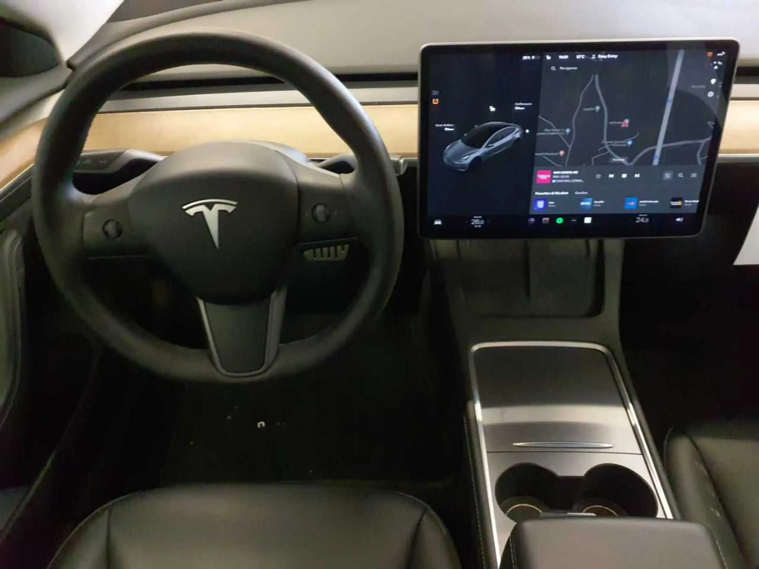 Tesla - Model 3